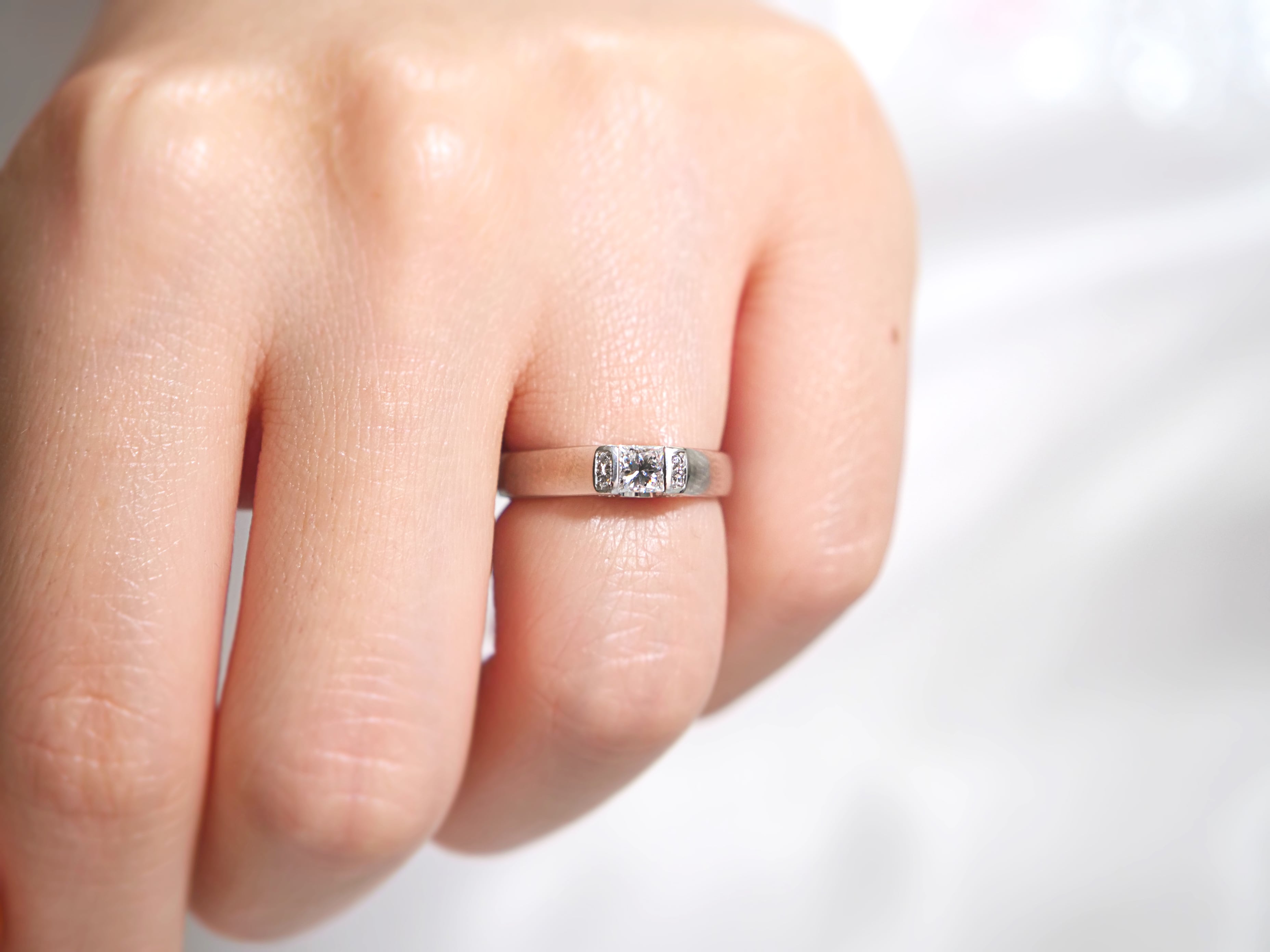 婚約指輪 エンゲージリング プラチナ指輪】Pt900 天然ダイヤモンド