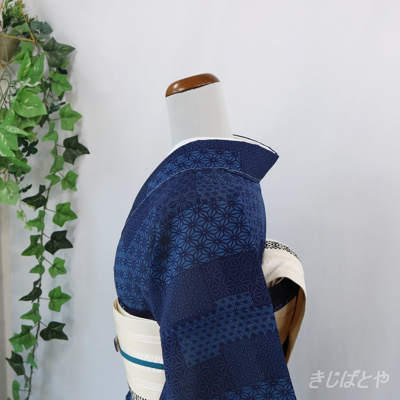 新品 麻の葉 着物 正絹“和に触れて高鳴るこころ”仕付け糸付 長襦袢 5381 新品 麻の葉 着物 正絹“和に触れて高鳴るこころ”仕付け糸付