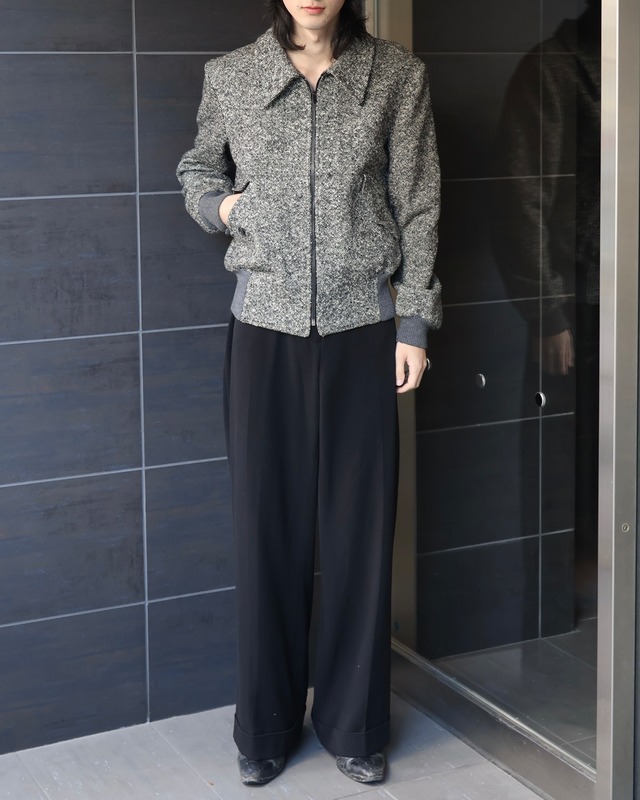 short length zip-up tweed blouson