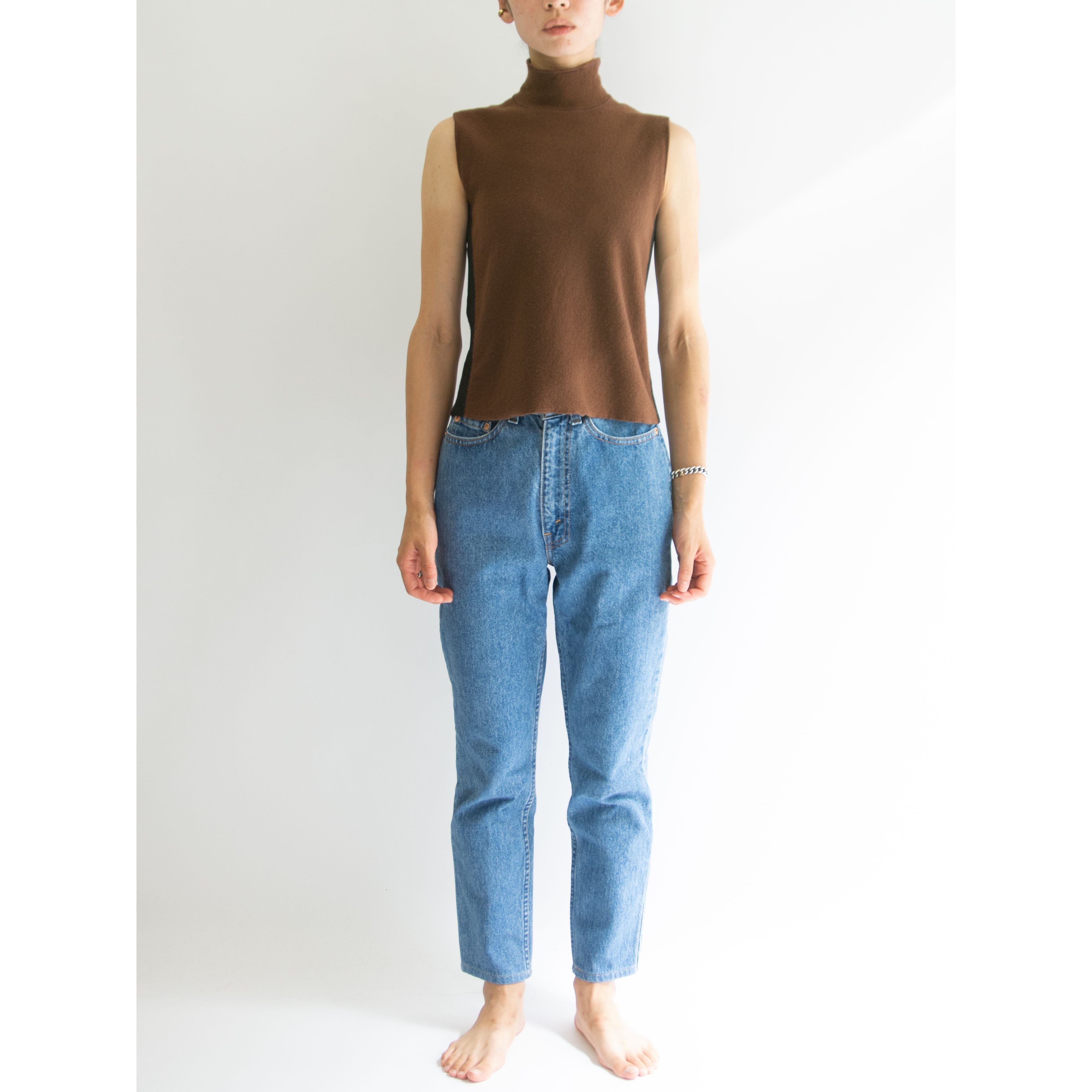 【Salvatore Ferragamo】Made in Italy 100% Wool High Neck Sleeveless Top(サルヴァトーレ フェラガモ イタリア製ハイネック ウールノースリーブトップス)