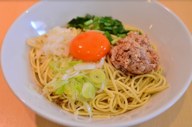 そば膳と背脂のまぜそば