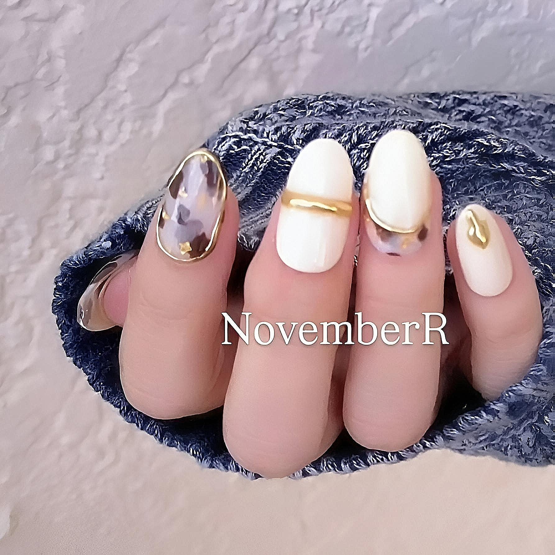 LA508☆白べっ甲×オフホワイトネイルチップ | NovemberR 〰️ネイル