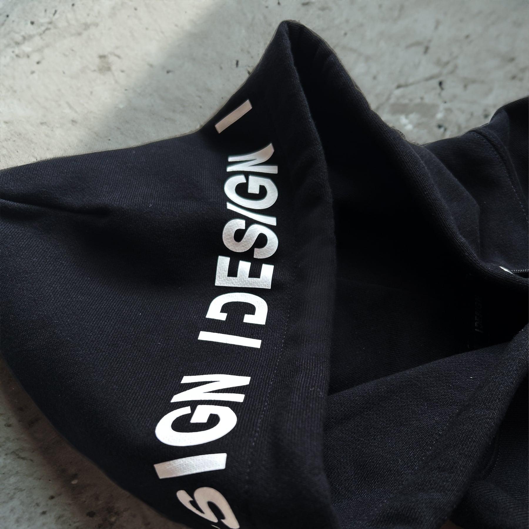 Stussy ブラック パーカー フード付き STUSSY ブラック 【公式通販】