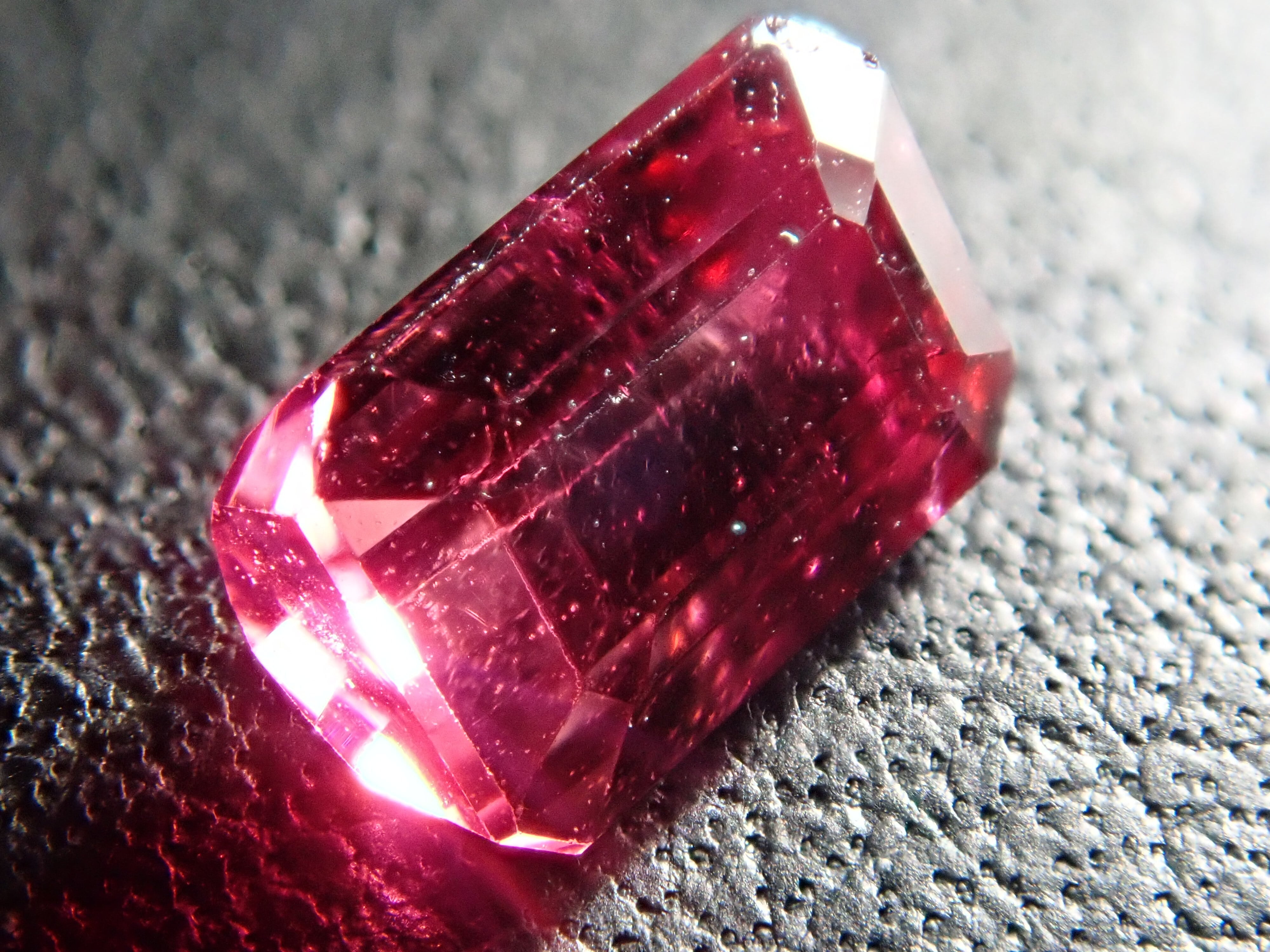 ブラジル産バイカラートルマリン 0.618ct | Gem Shop Urcaguary