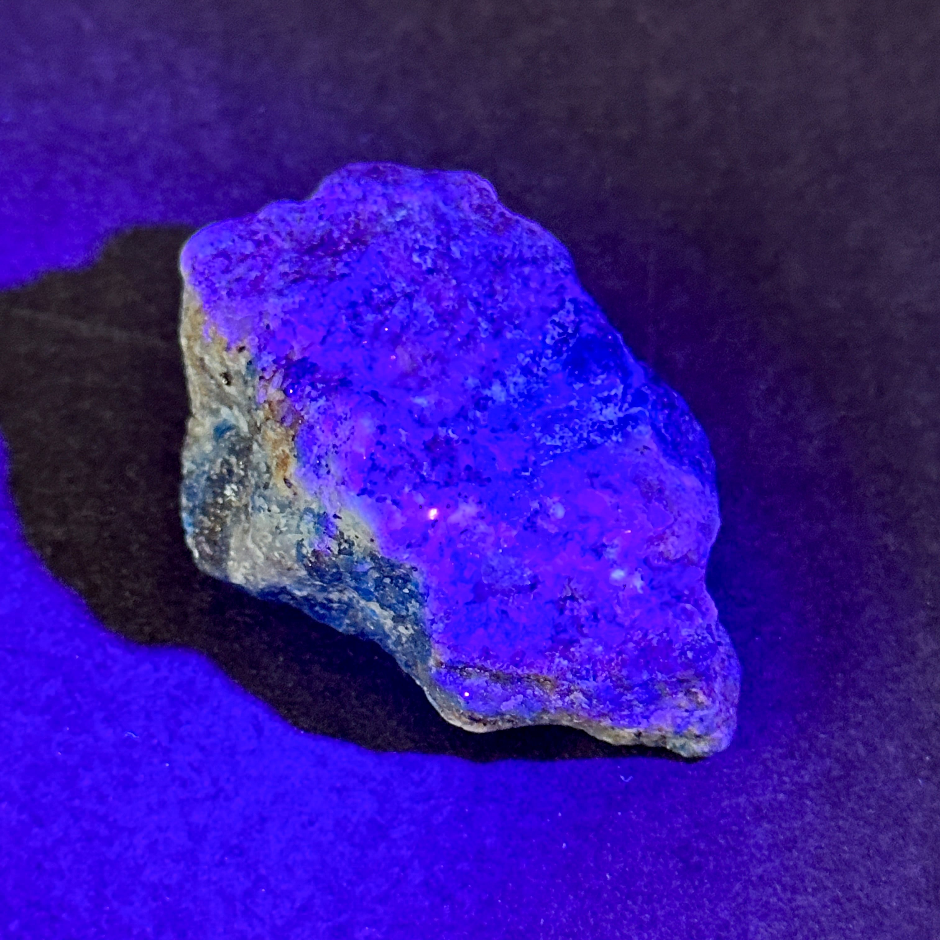 蛍光◎アフガナイト 原石61◇Afghanite◇ 天然石・鉱物