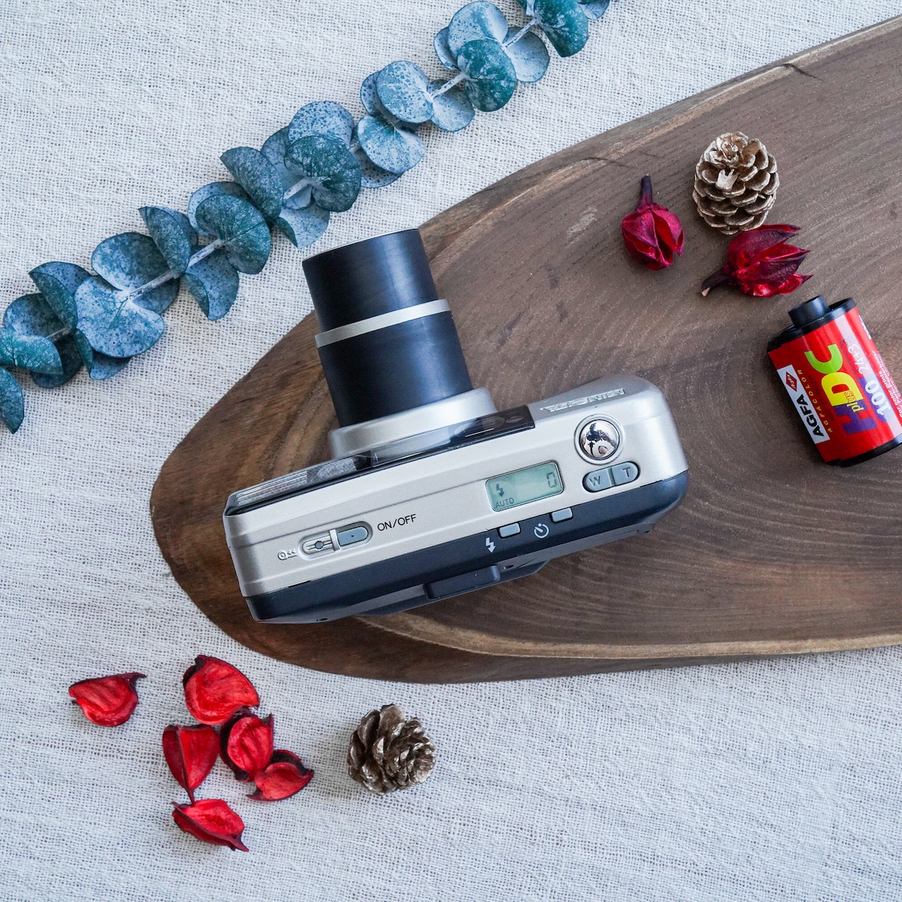 【Minolta】 riva zoom 90 多機能、安定感のあるコンパクトカメラ