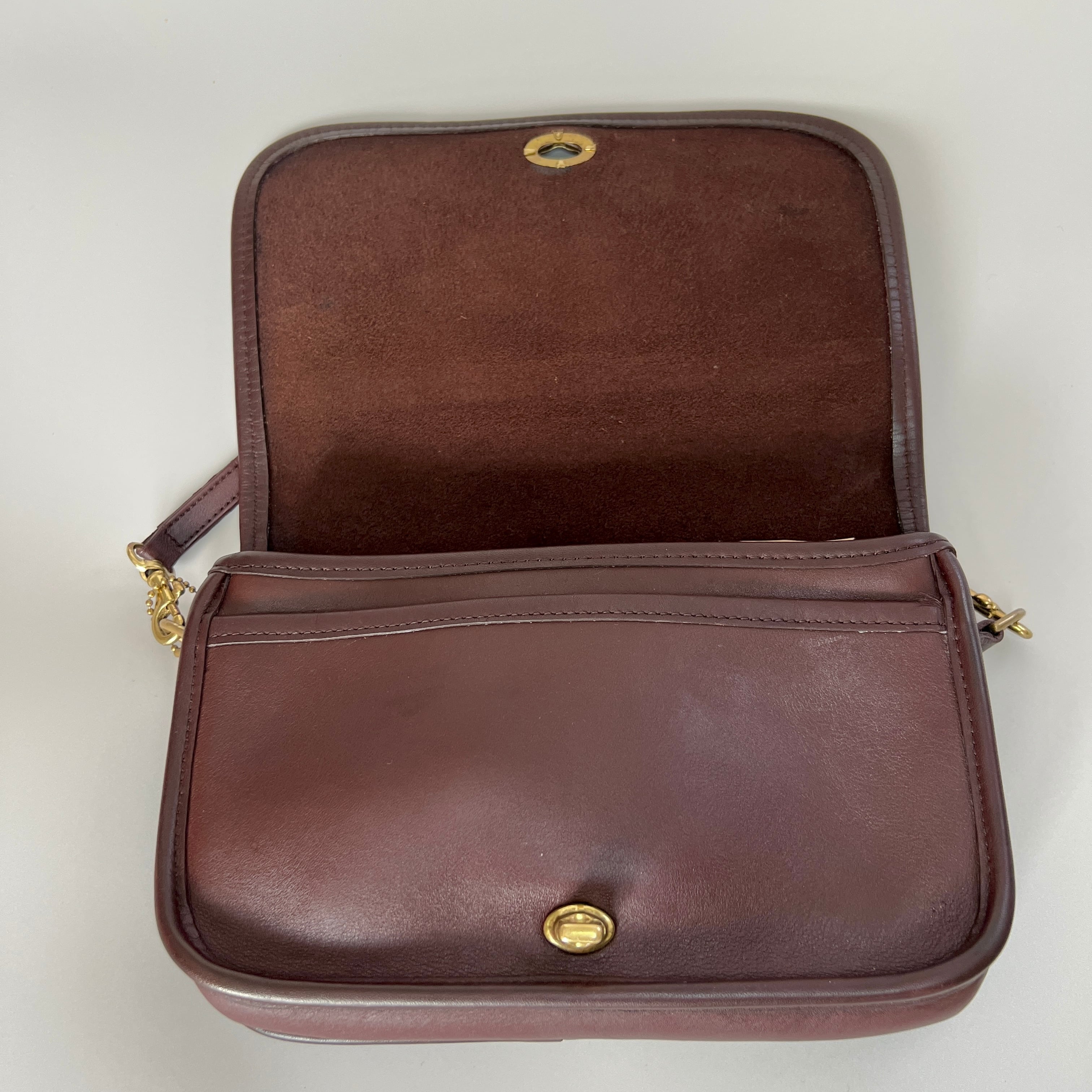 Vintage Coach #9755 POCKET PURSE 1997 | ONE VINTAGE