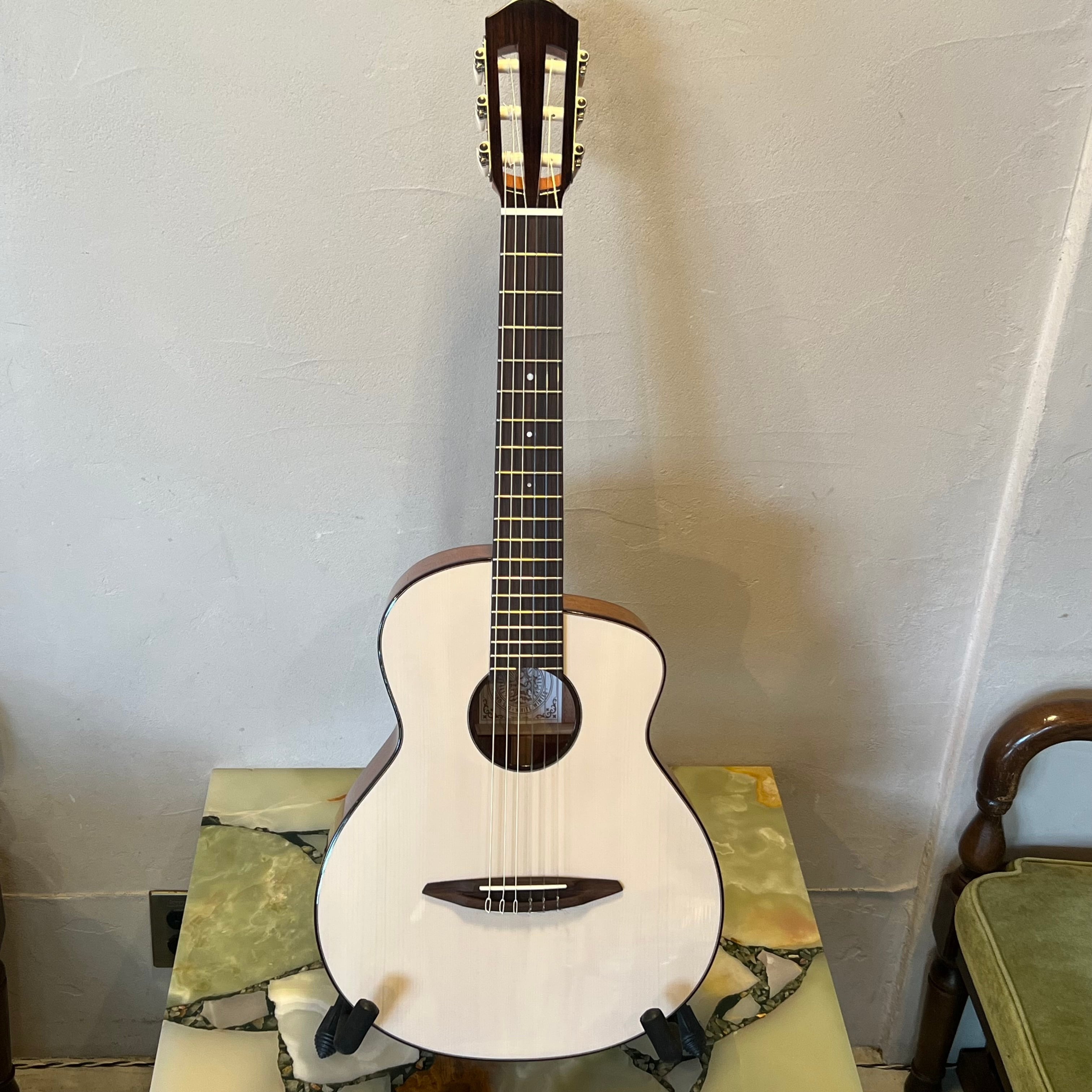 新品 調整後発送 aNueNue ミニクラシックギター aNN-N520WW | UKULELE