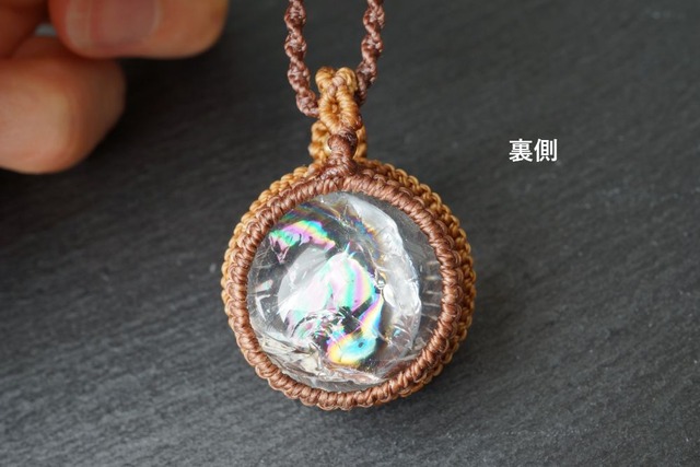 レインボー水晶(アイリスクォーツ)七色天然石*厄除けチャクラネックレス<厄年のお守りに>