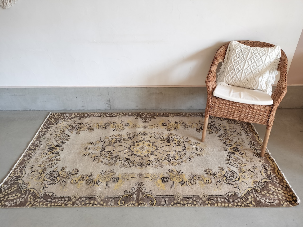 Turkish rug No.724