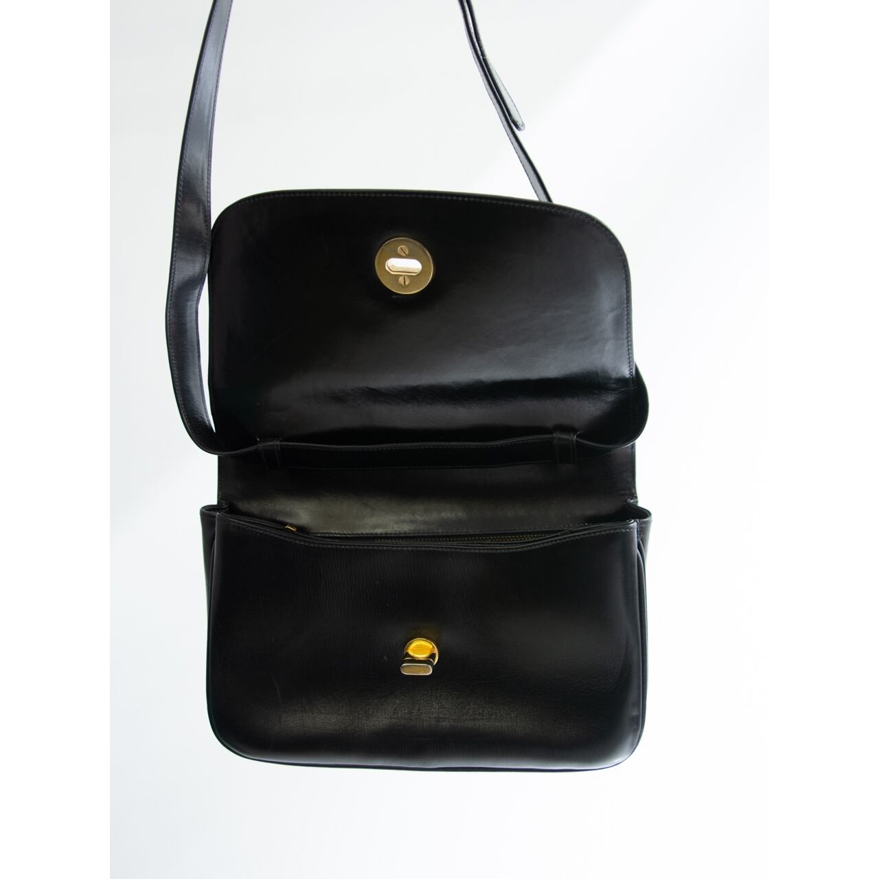 【Unknown Brand】Made in Italy Leather Shoulder Bag(イタリア製 レザーショルダーバッグ クラッチバッグ)
