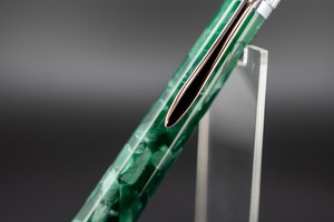 【光を纏う造形の礎石】アクリル樹脂 silver BP