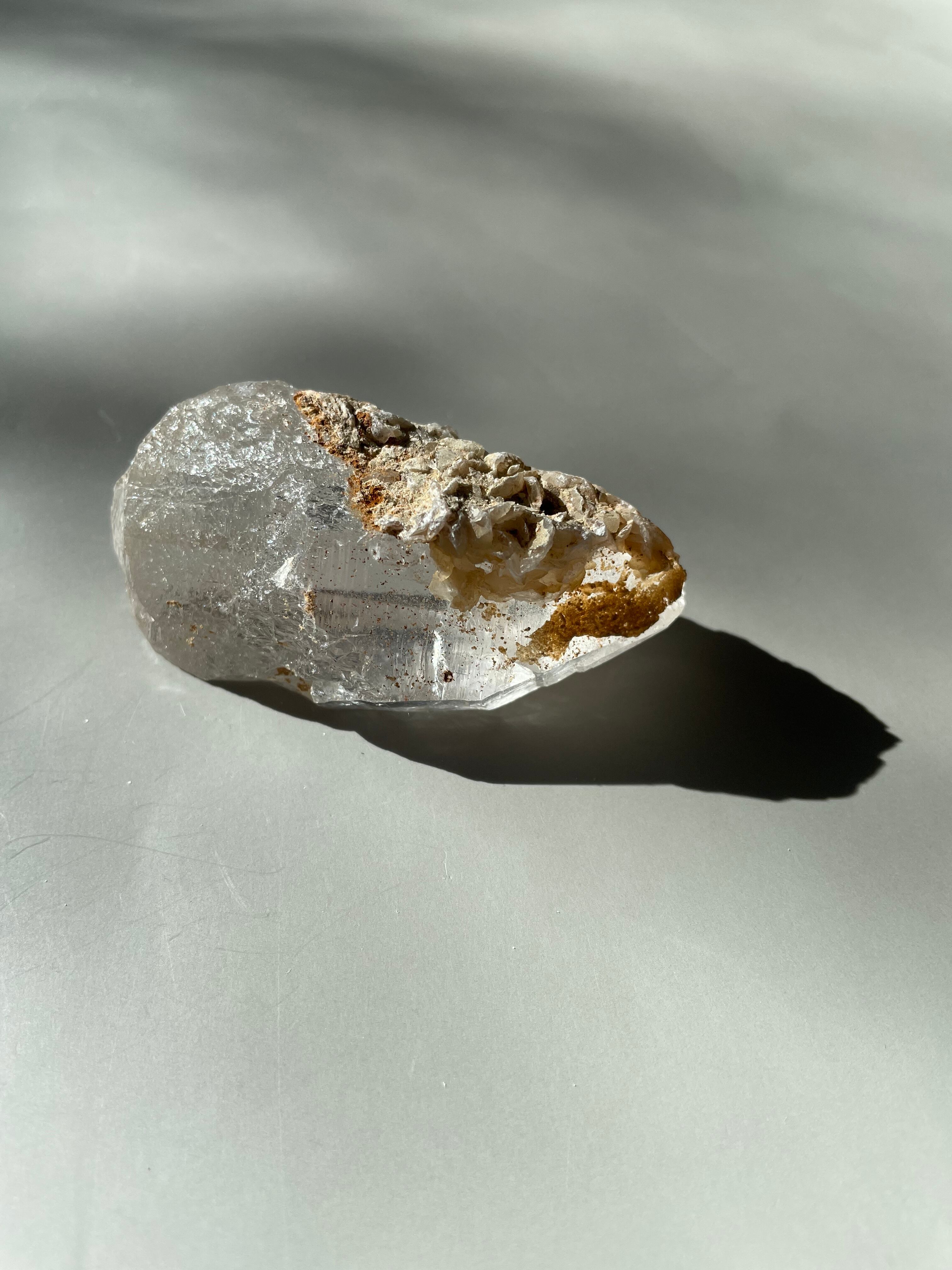 パキスタン　ギルギット　スカルドゥ産　ヒマラヤ水晶　マイカ　カテドラル