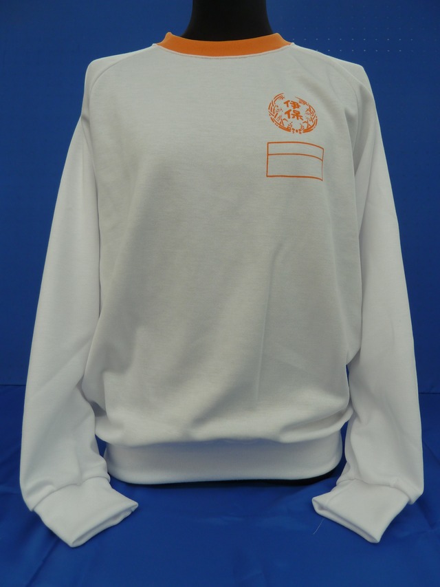 伊保小学校　長袖体操服　140cm～150cm