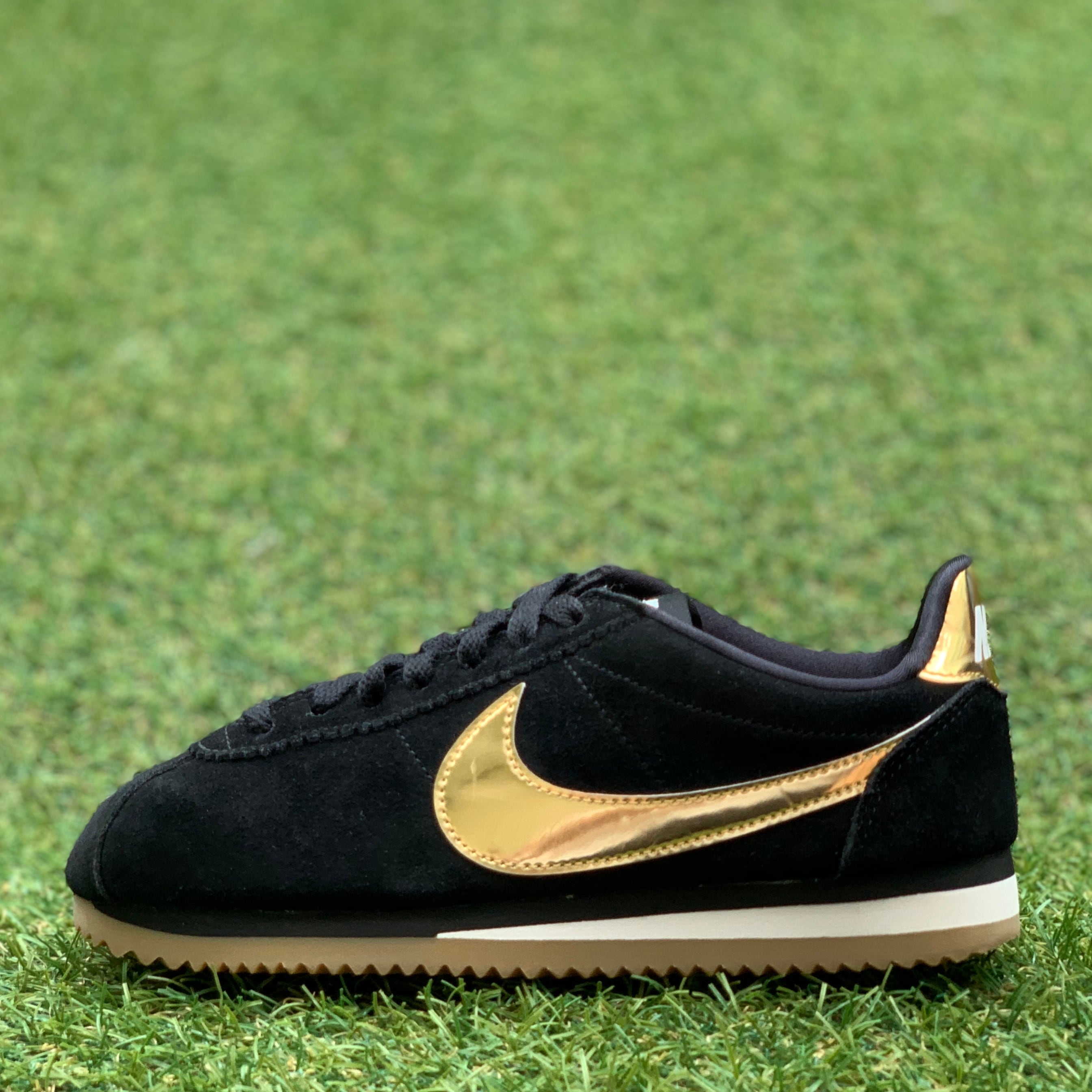 NIKE CLASSIC CORTEZ SE ナイキ ウィメンズ クラシック コルテッツ スエード E148
