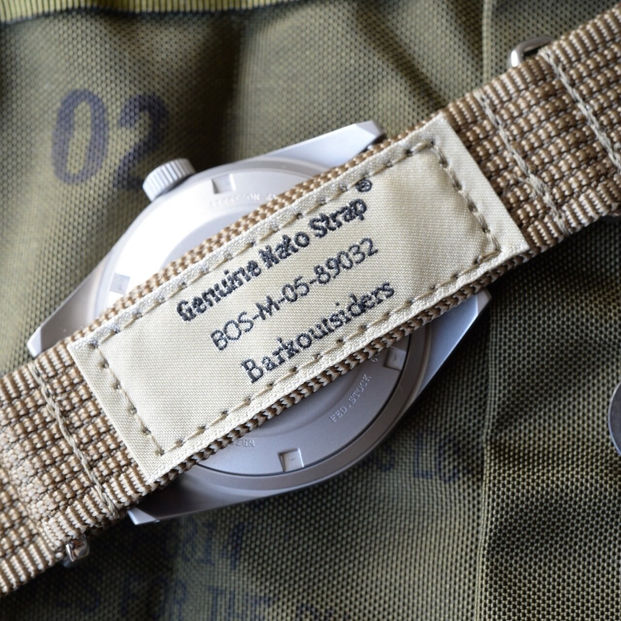 Bark Outsiders : Genuine NATO Strap® For Nylon / Coyote and Black