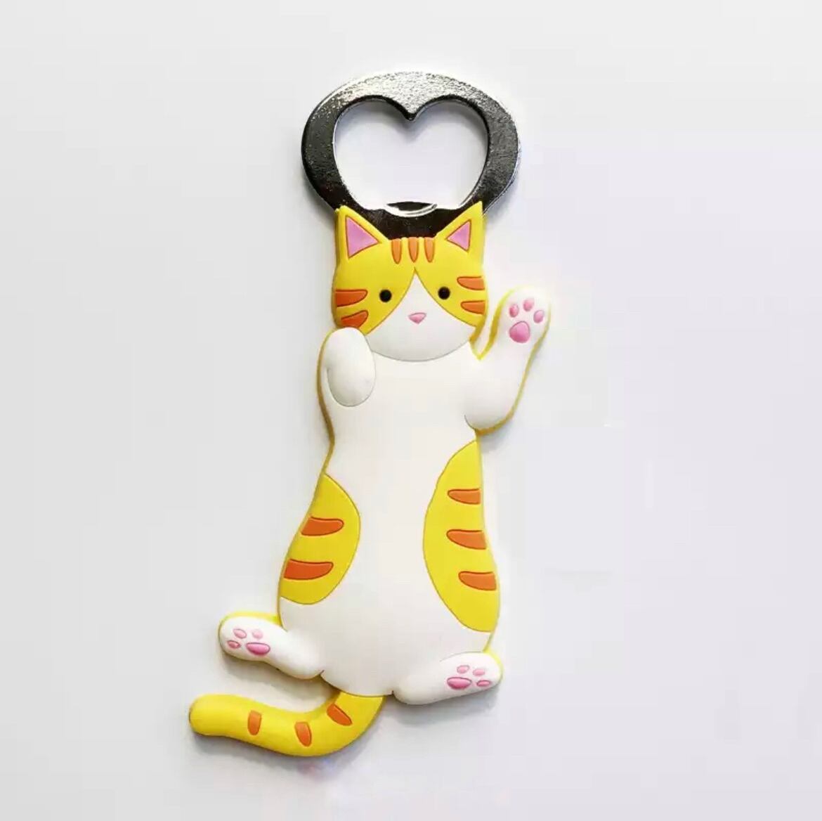 マグネットでくっつくニャンコボトルオープナー