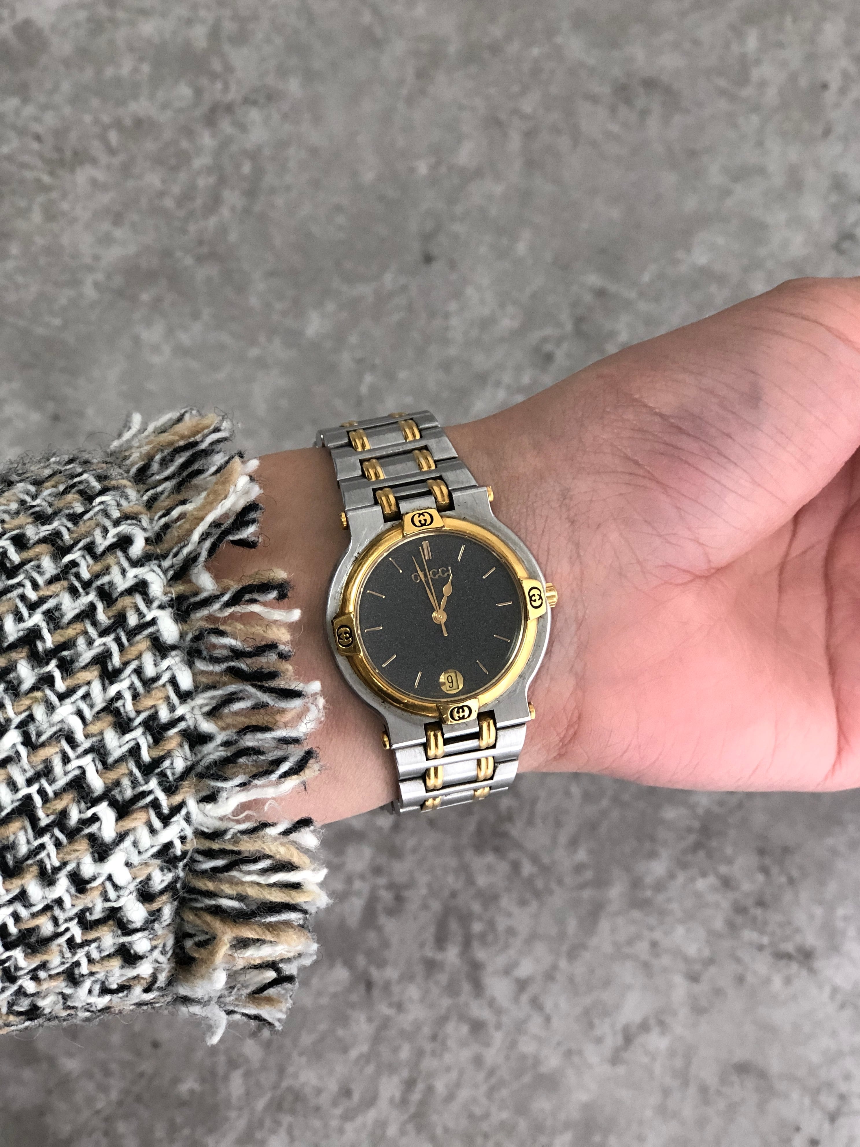 GUCCI グッチ 腕時計 9000M シルバー ゴールド メンズ GUCCI グッチ 腕時計 シルバー×ゴールド ロゴ ステンレススチール