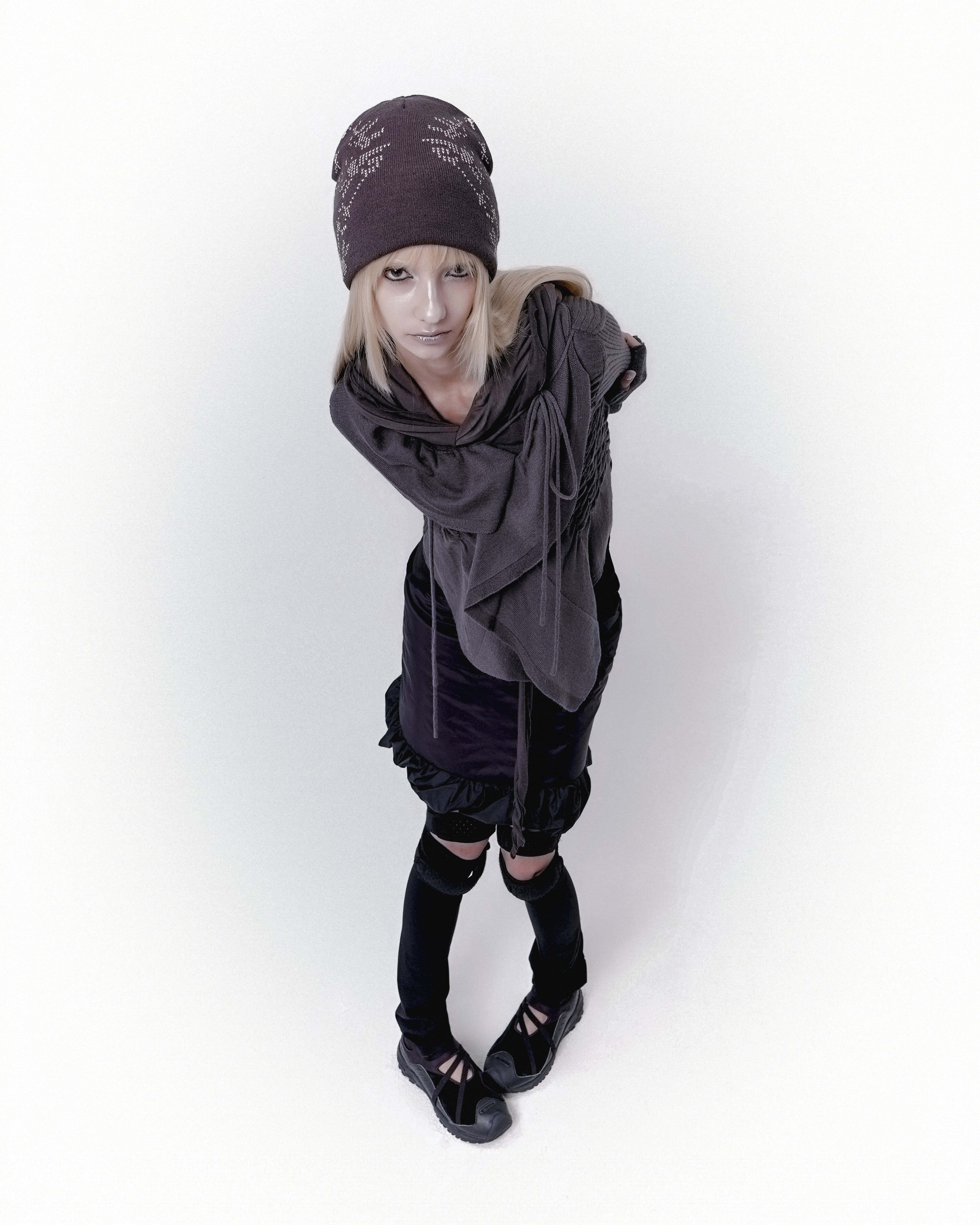 OJOS] Scattered Graphic Reversible Beanie / Charcoal 正規品 韓国