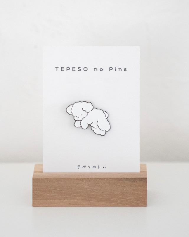 ピンバッジ（サメ）：テペソのトム