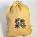 手刺繍リネン巾着　マチ付き　コーラルピンク／マスタードイエロー