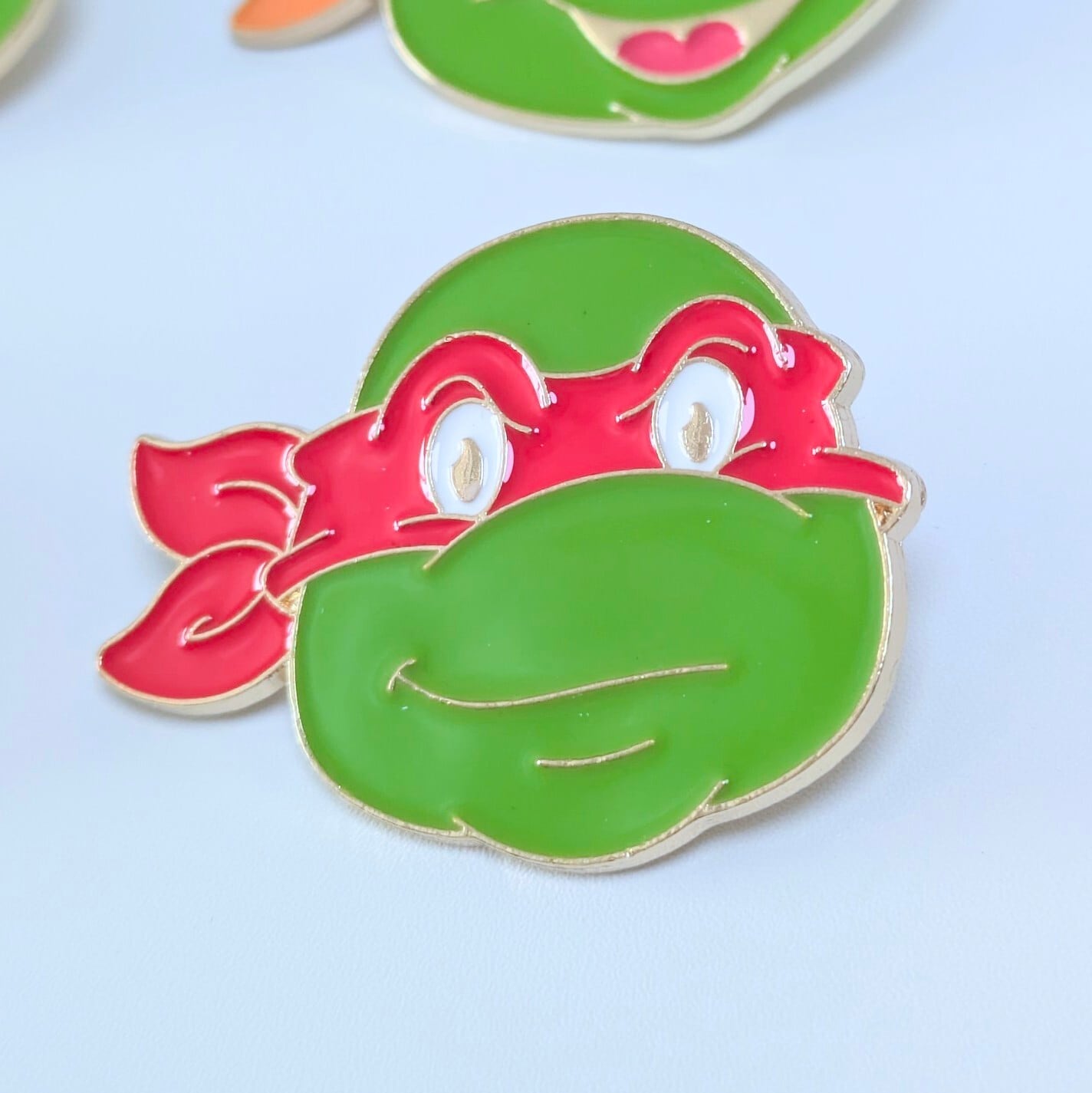 送料無料！ ★PINS / ピンズ★【 Teenage Mutant Ninja Turtles ( ティーンエイジ ミュータント ニンジャ タートルズ )】単品 〚アメリカン雑貨 アメトイ〛
