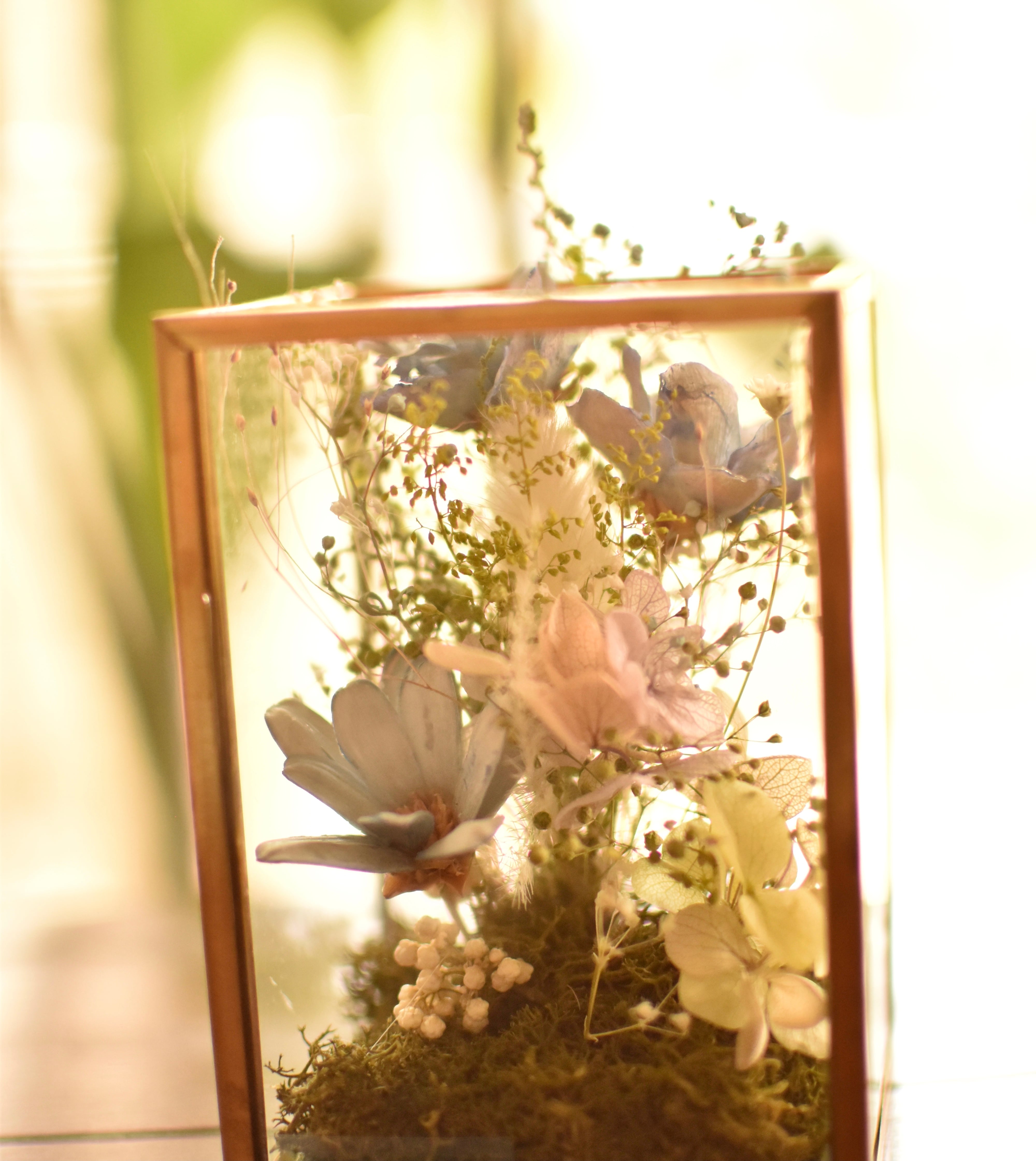 信楽焼 ホビー・楽器・アート 黒色陶器製花瓶壺 金色葉模様 明山作 信楽焼