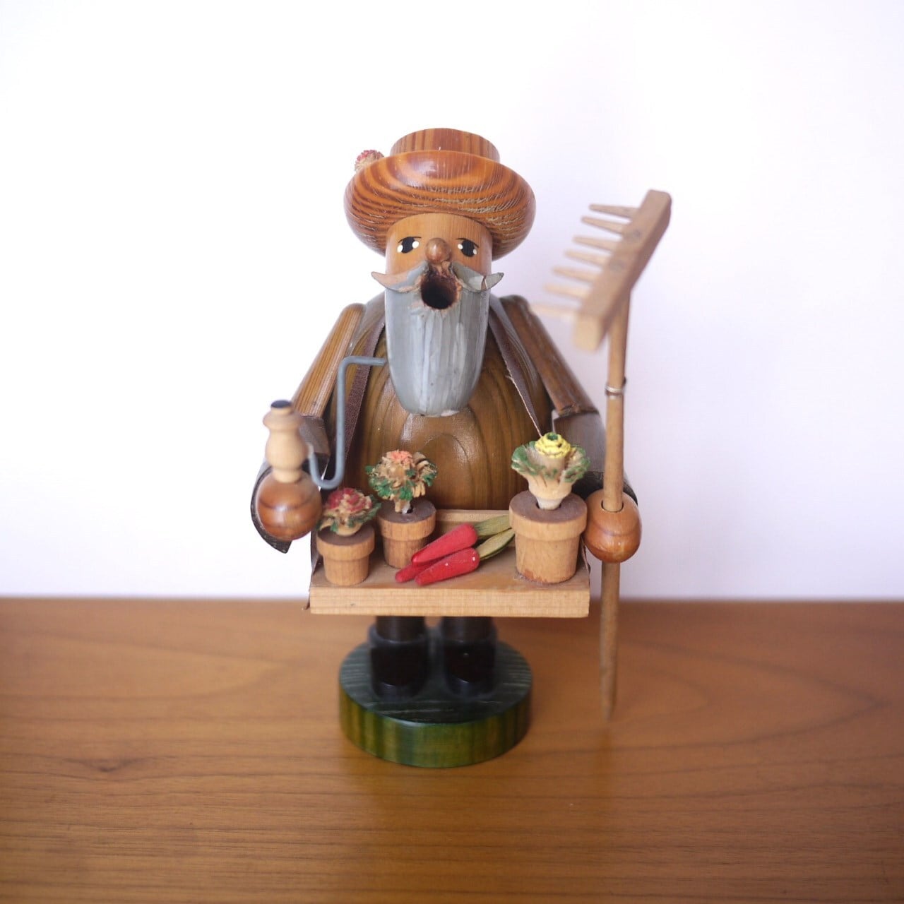 庭師ガーデナー 煙出し人形 スモーカー KWO パイプ人形