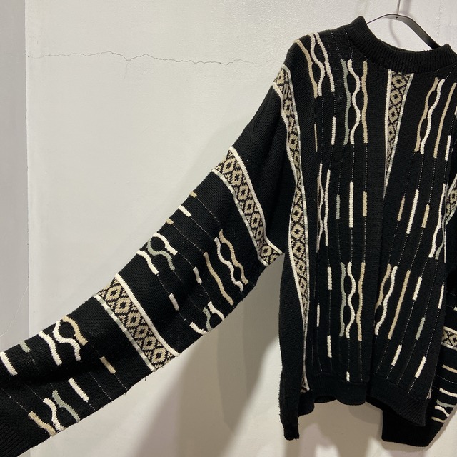 『送料無料』90s COOGI系3Dニットセーター　黒　アート柄　編み込み　立体