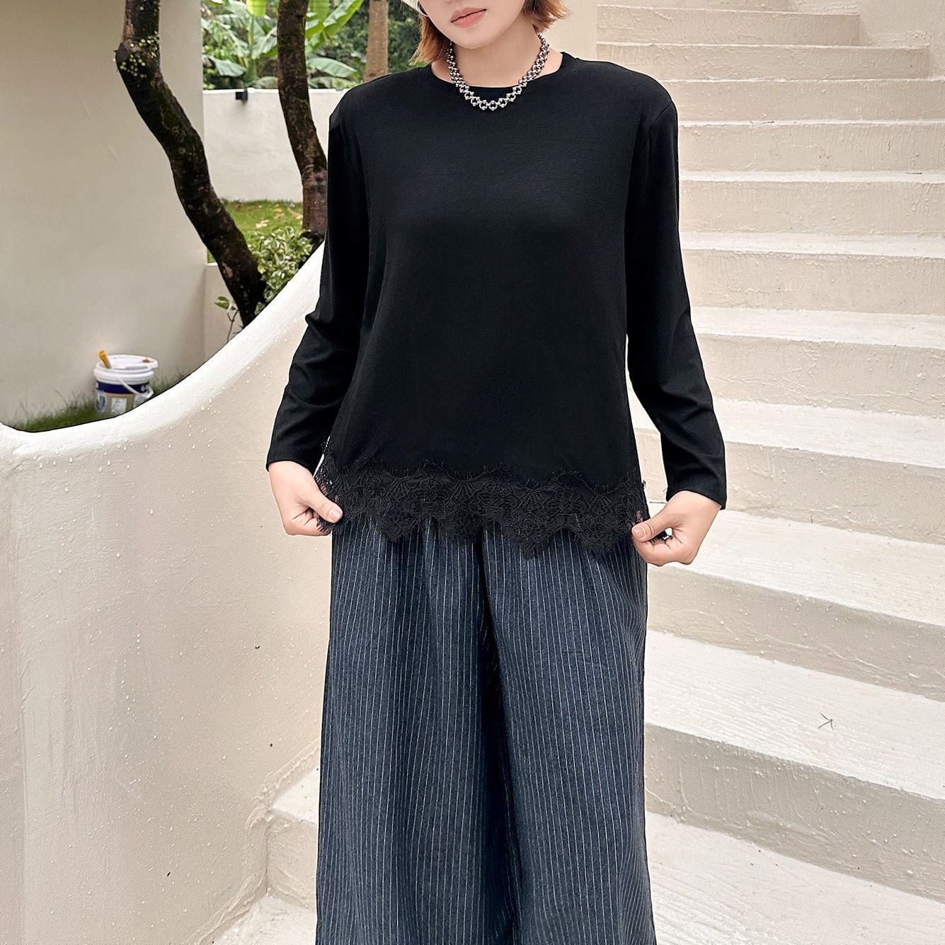 LACE HEM ROUND NECK LONG SLEEVES T-SHIRT M-18257