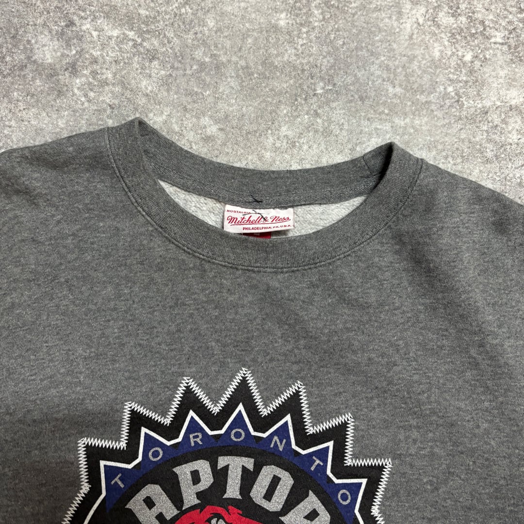 タック付きNBAトロントラプターズ 刺繍ロゴ袖レザー フード付き