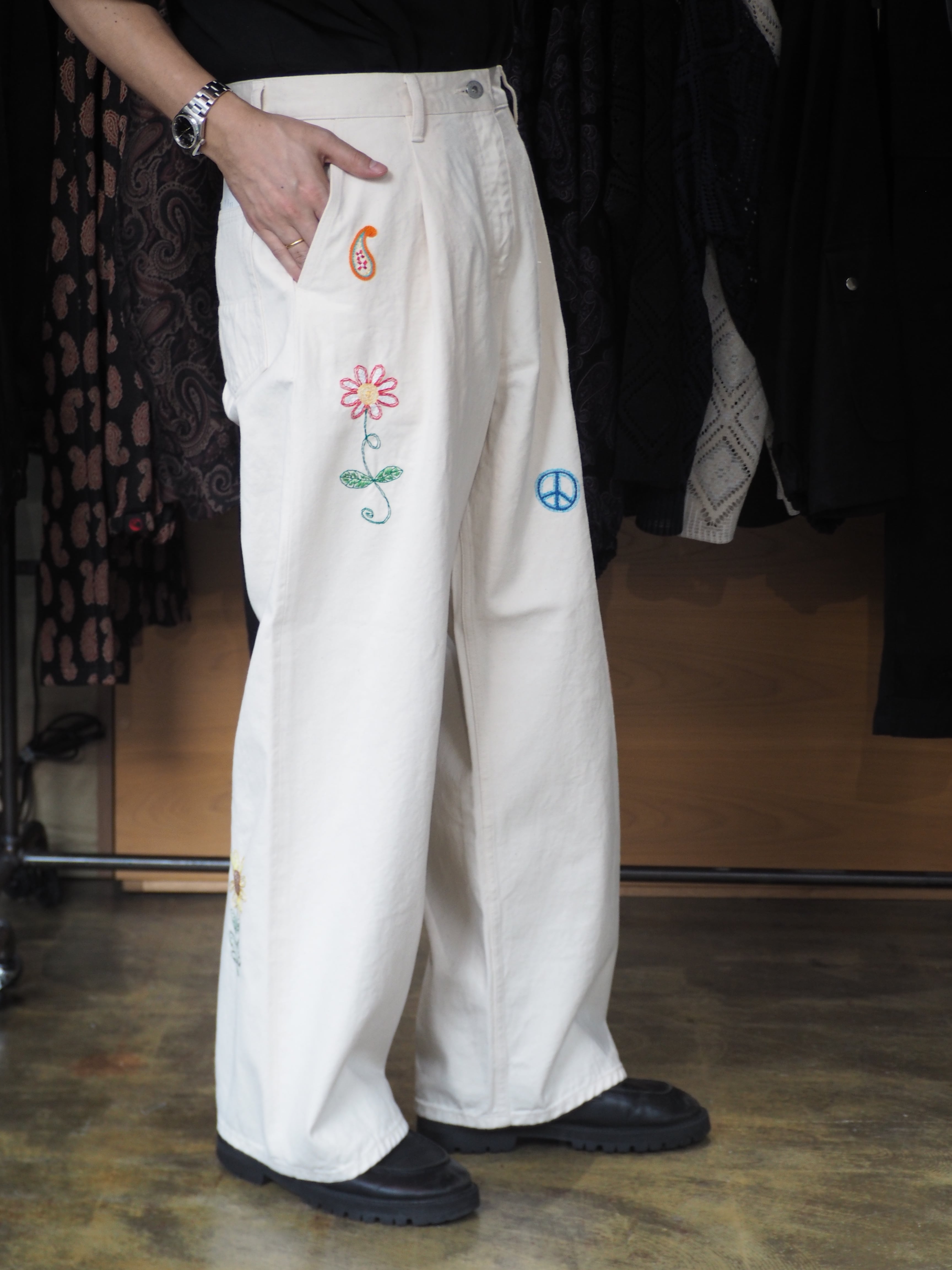 superNova. Embroidered wide selvedge jeans / Natural | novastore