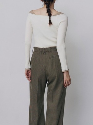 Bicolor Layered Off-Shoulder Knit / IVORY