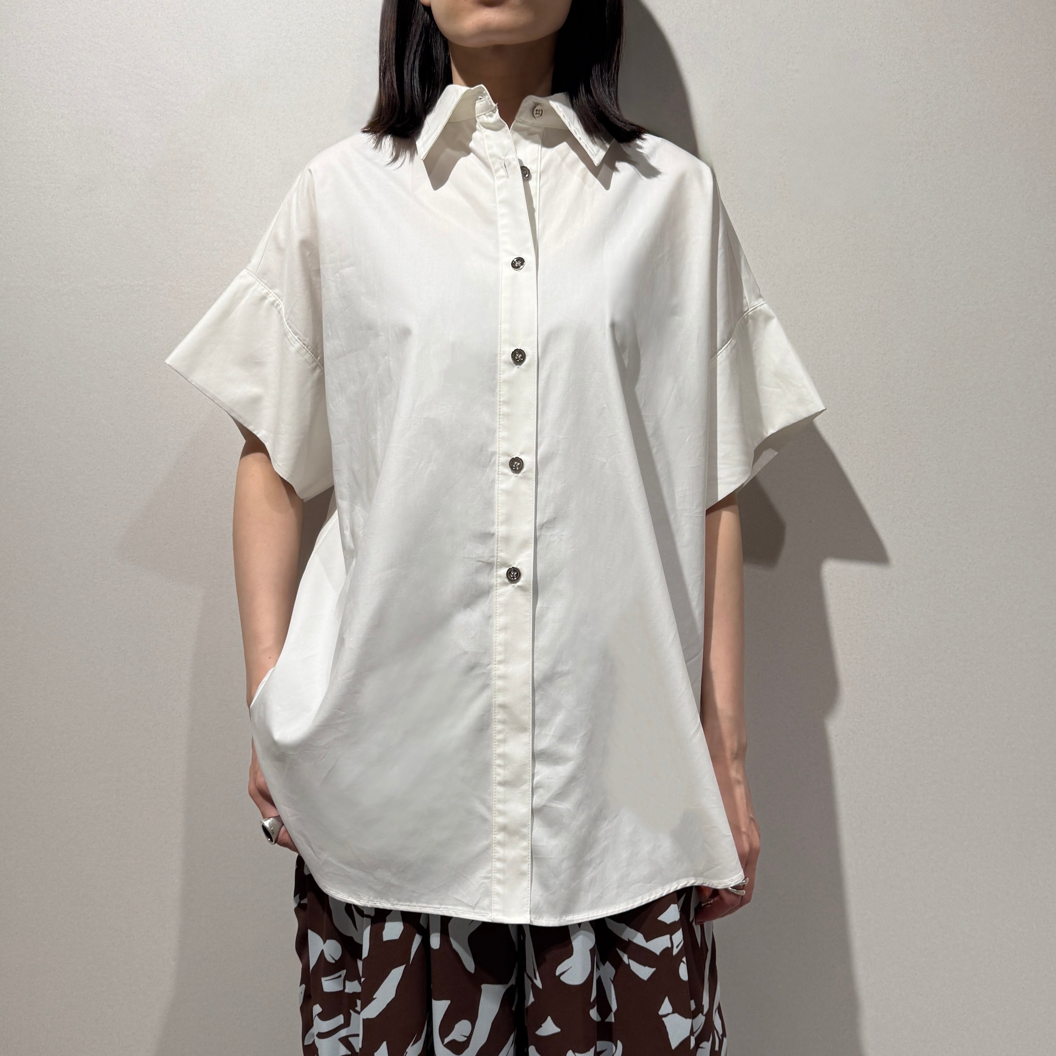【オンライン限定】リラックスフォームシャツ