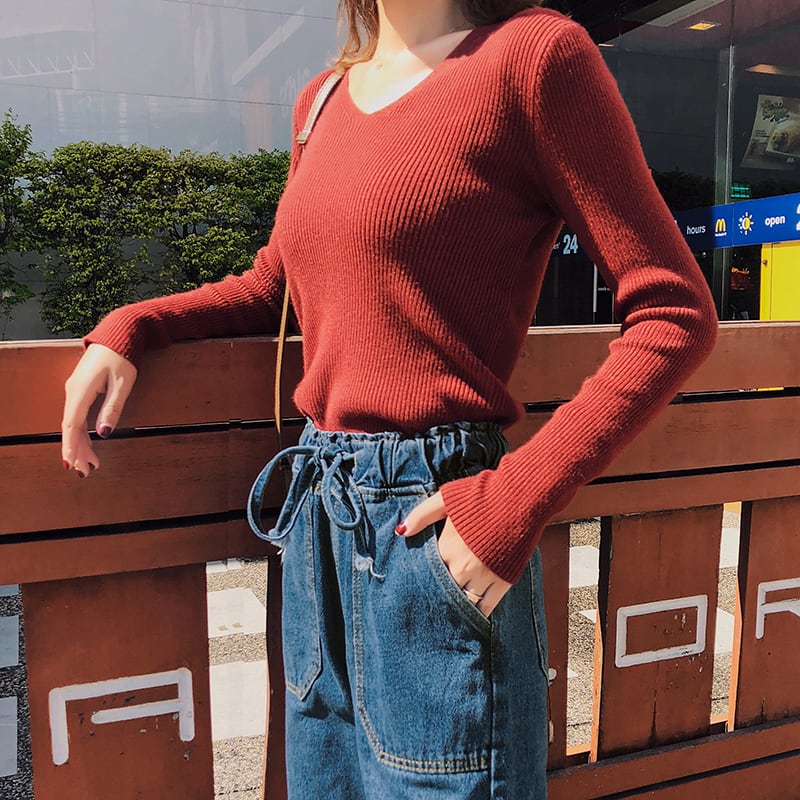 シンプルニットセーター