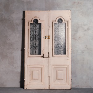 ドア/アイアンドア/ダブルドア/アンティークドア/建具/ディスプレイ/店舗什器/撮影背景/スタジオ/キュート