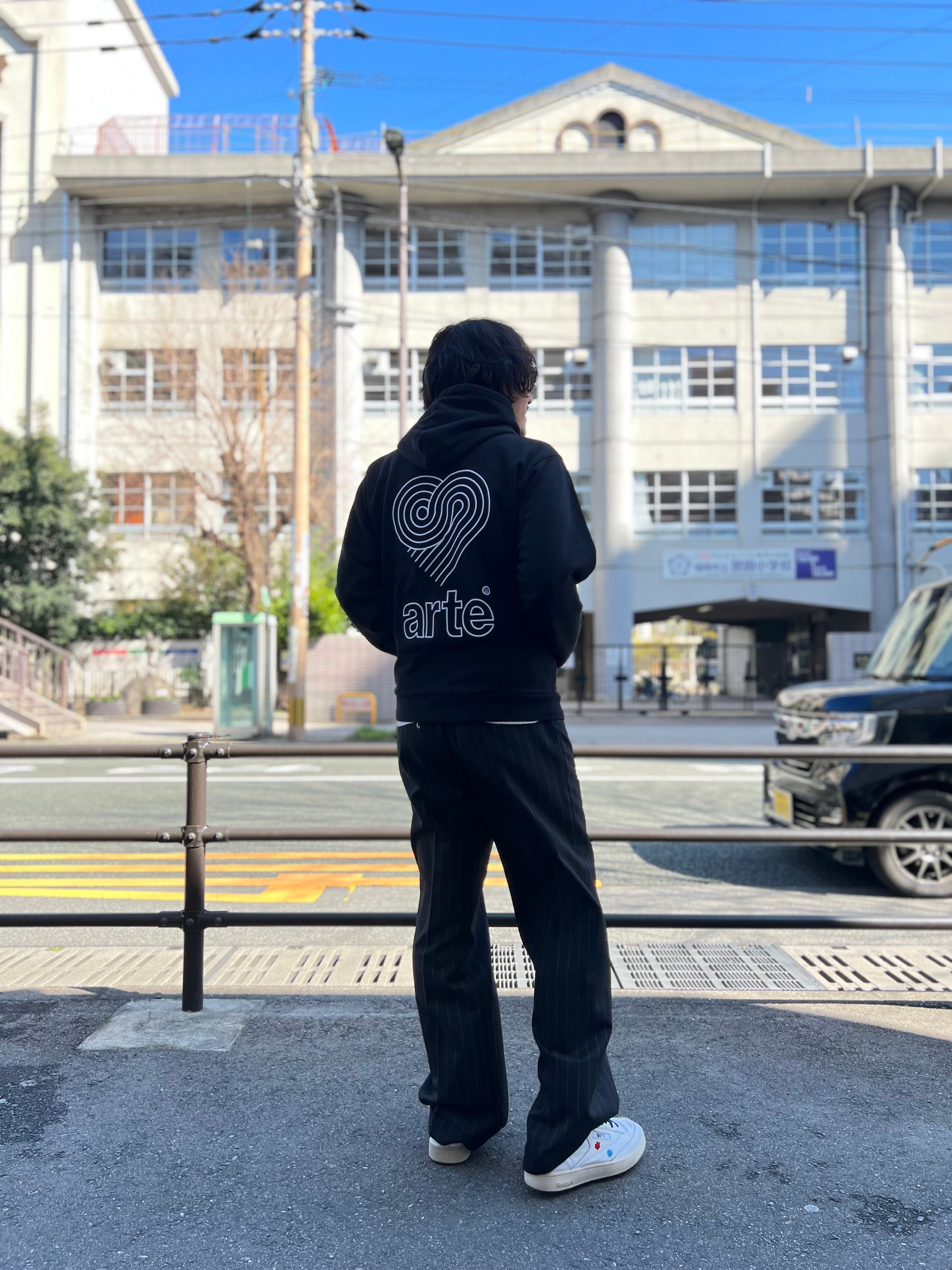 ARTE Antwerp(アルテアントワープ)/Back Stripe heart Hoodie | ajito