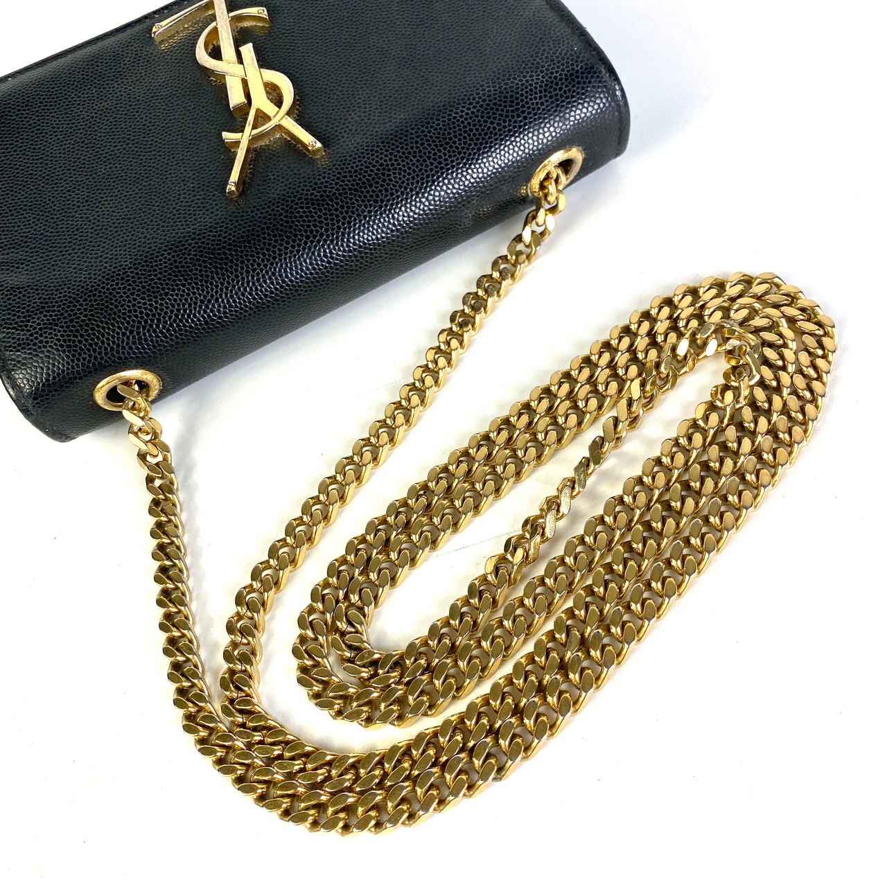 イブサンローラン レザー ショルダーバッグ ブラック A-7024