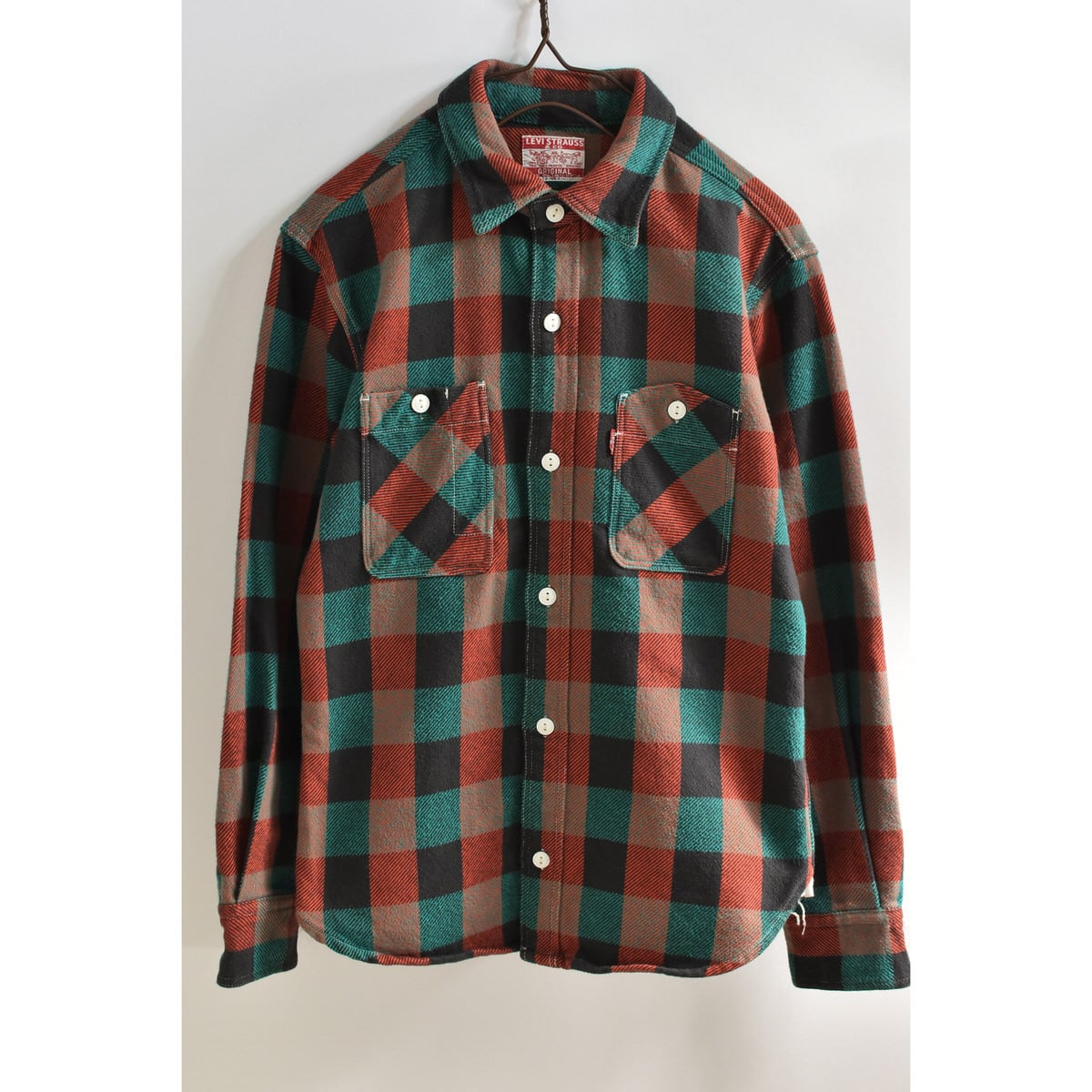 00s Levi's リーバイス チェック ヘビーネルシャツ 山型ポケット 00s Levi's リーバイス チェック ヘビーネルシャツ 山型ポケット