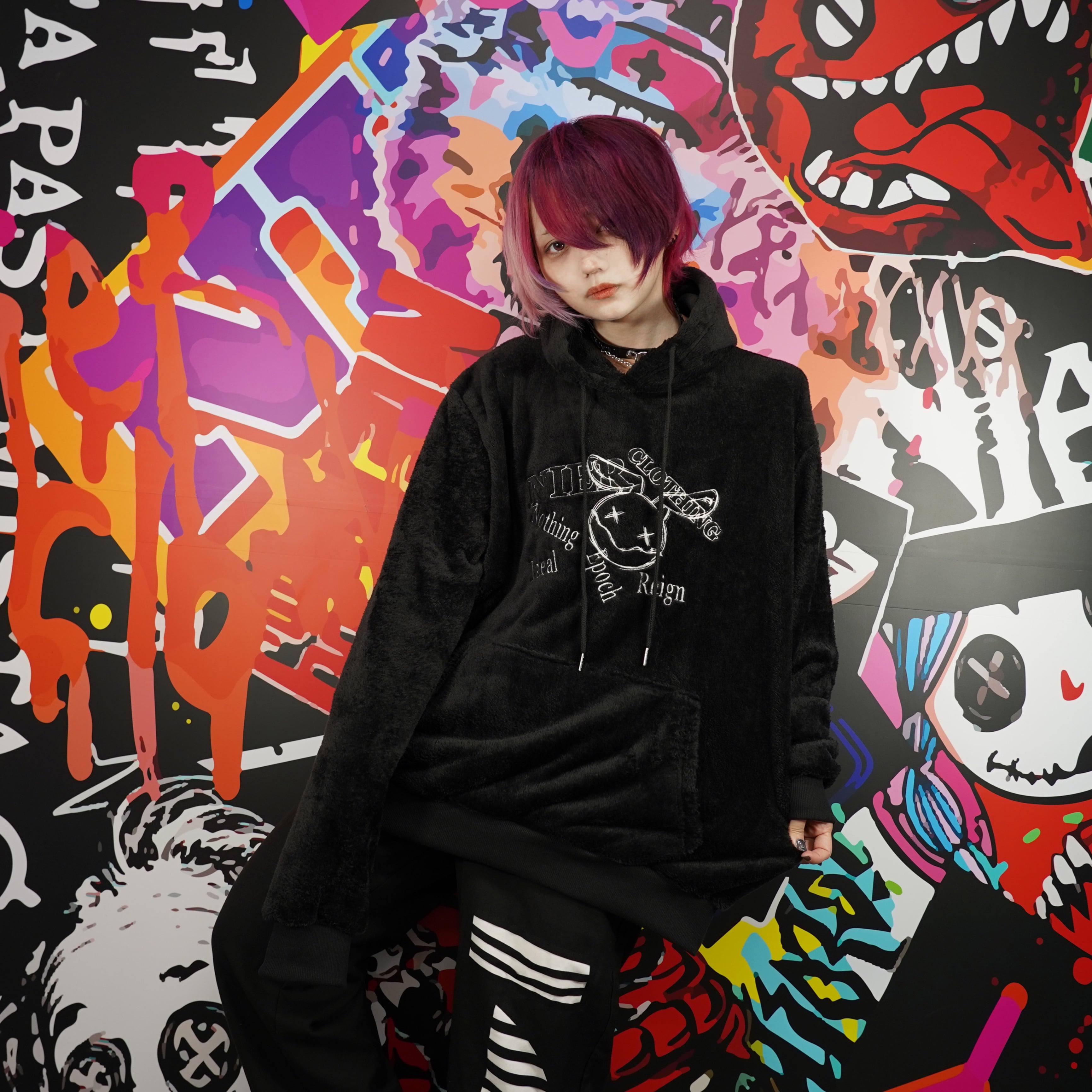 12/22日目玉大特価55%OFF】NIER刺繍ロゴ高品質ブラックさらふわプル