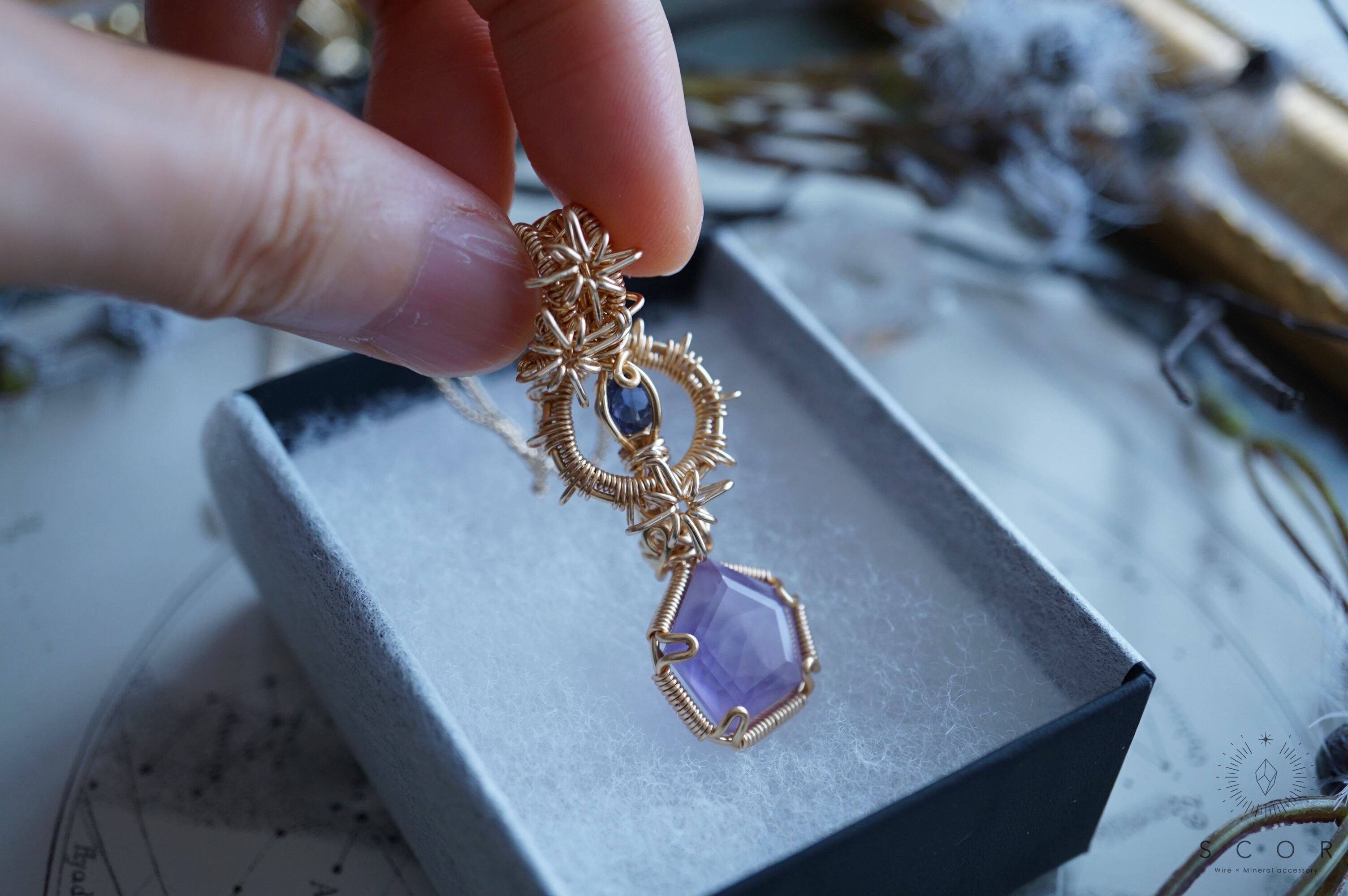 Two stars - 蒼月・揺れる菫色の星 (pt266-aa-g)（アメジスト