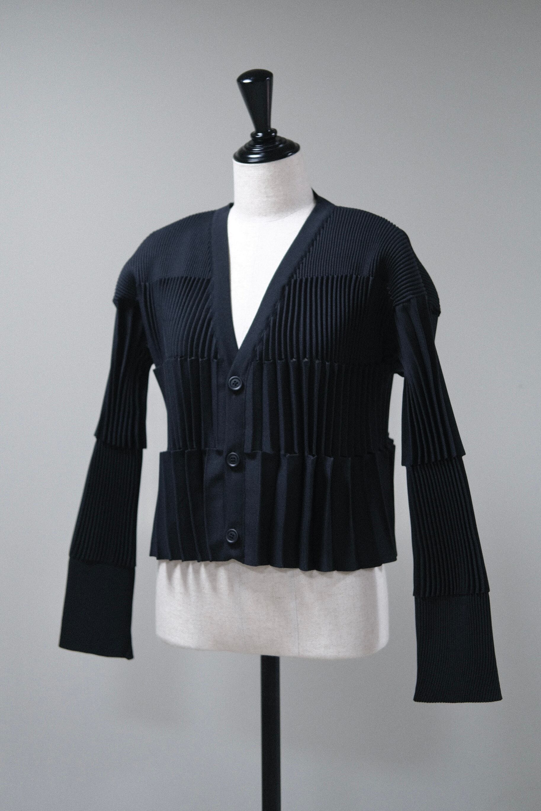 CFCL】 ACCORDION CROPPED CARDIGAN -black- | loop