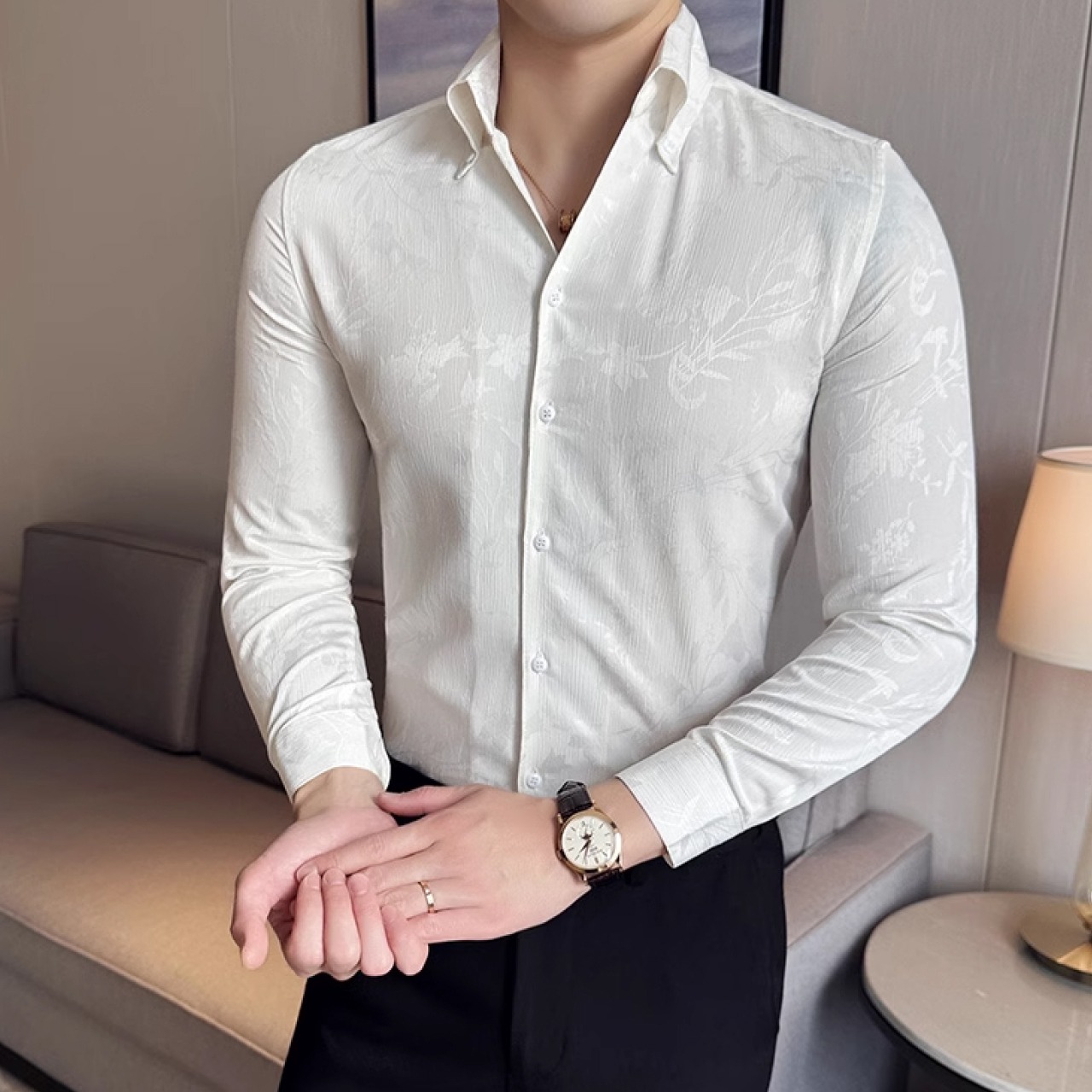 スタイリッシュで上品なデザインシャツ　SH005