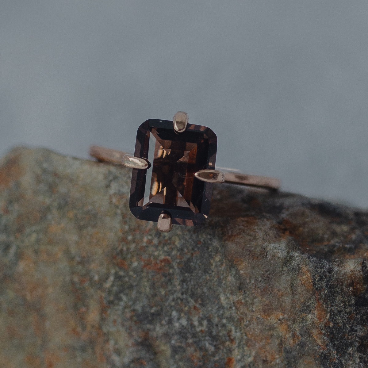 K10ピラーリング スモーキークォーツ | Nando Jewelry
