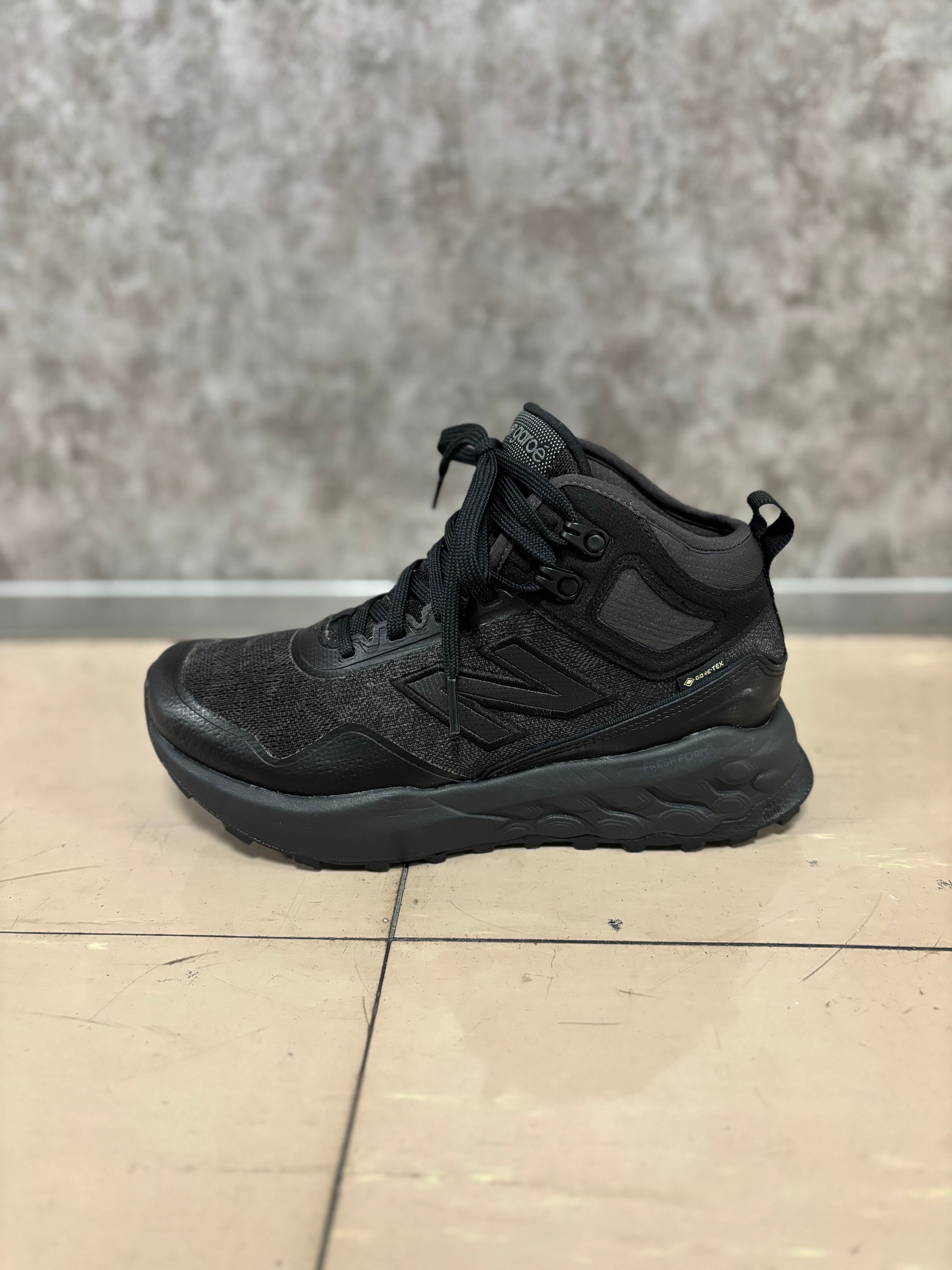 new balance Fresh Foam X Garoé Hiker GORE-TEX® ブラック | IHOUJIN