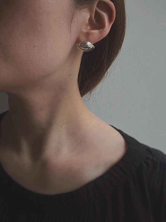 bonnet shell  pierce/earring
