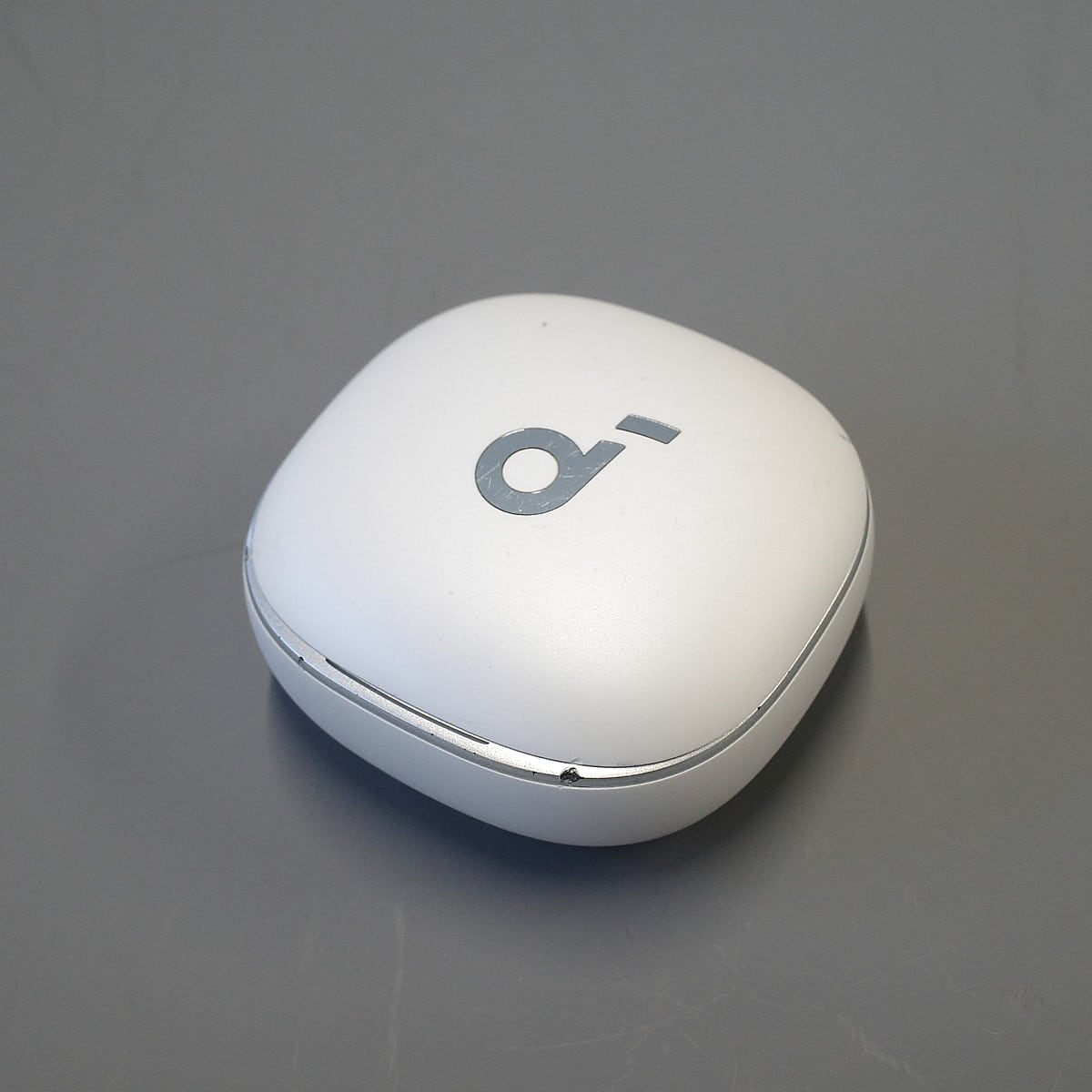 SONY WF-1000XM5　充電器のみ　純正品　美品 SONY WF-1000XM5 充電ケースのみ USED品 ワイヤレスイヤホン イヤホン