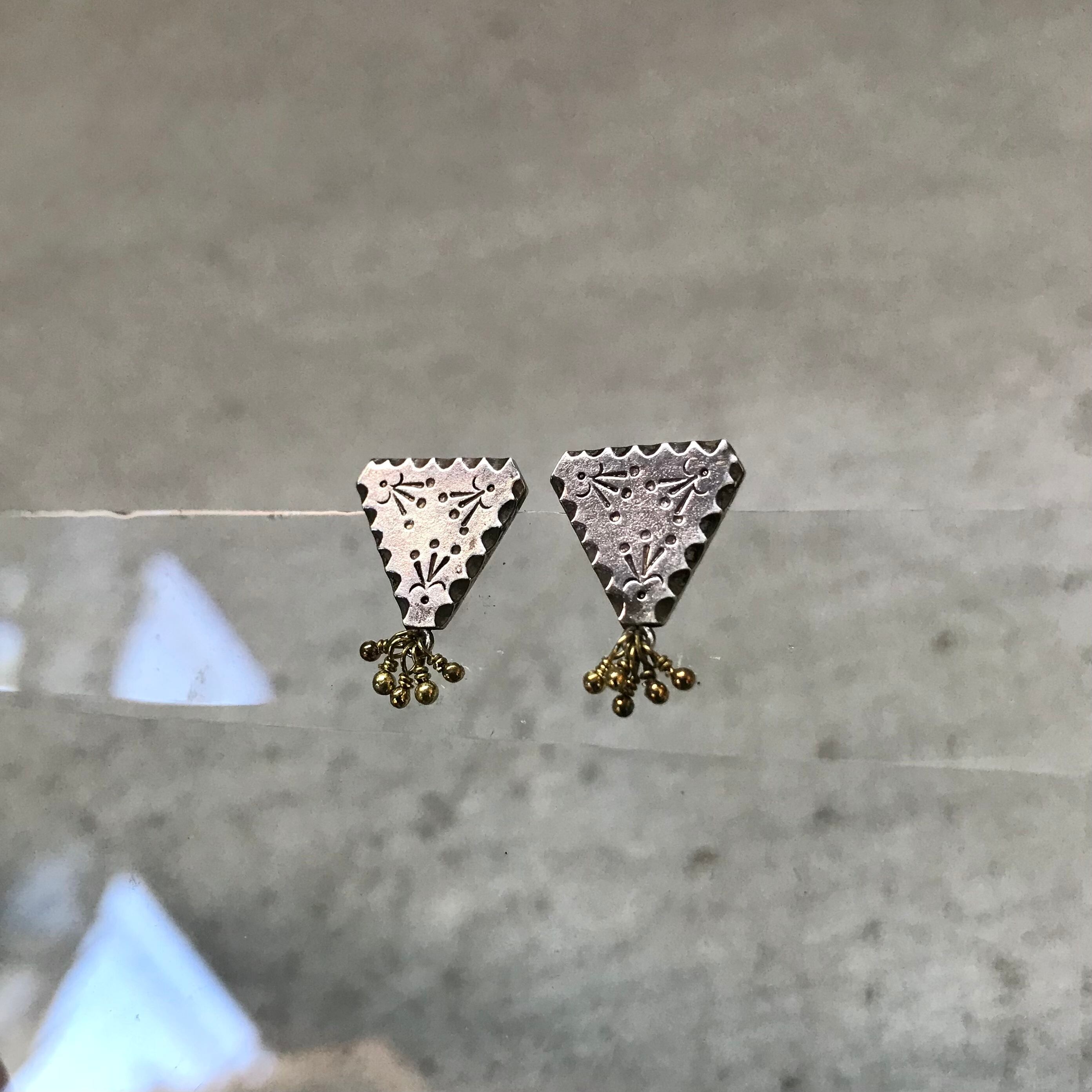 *三角耳飾り*シルバー*