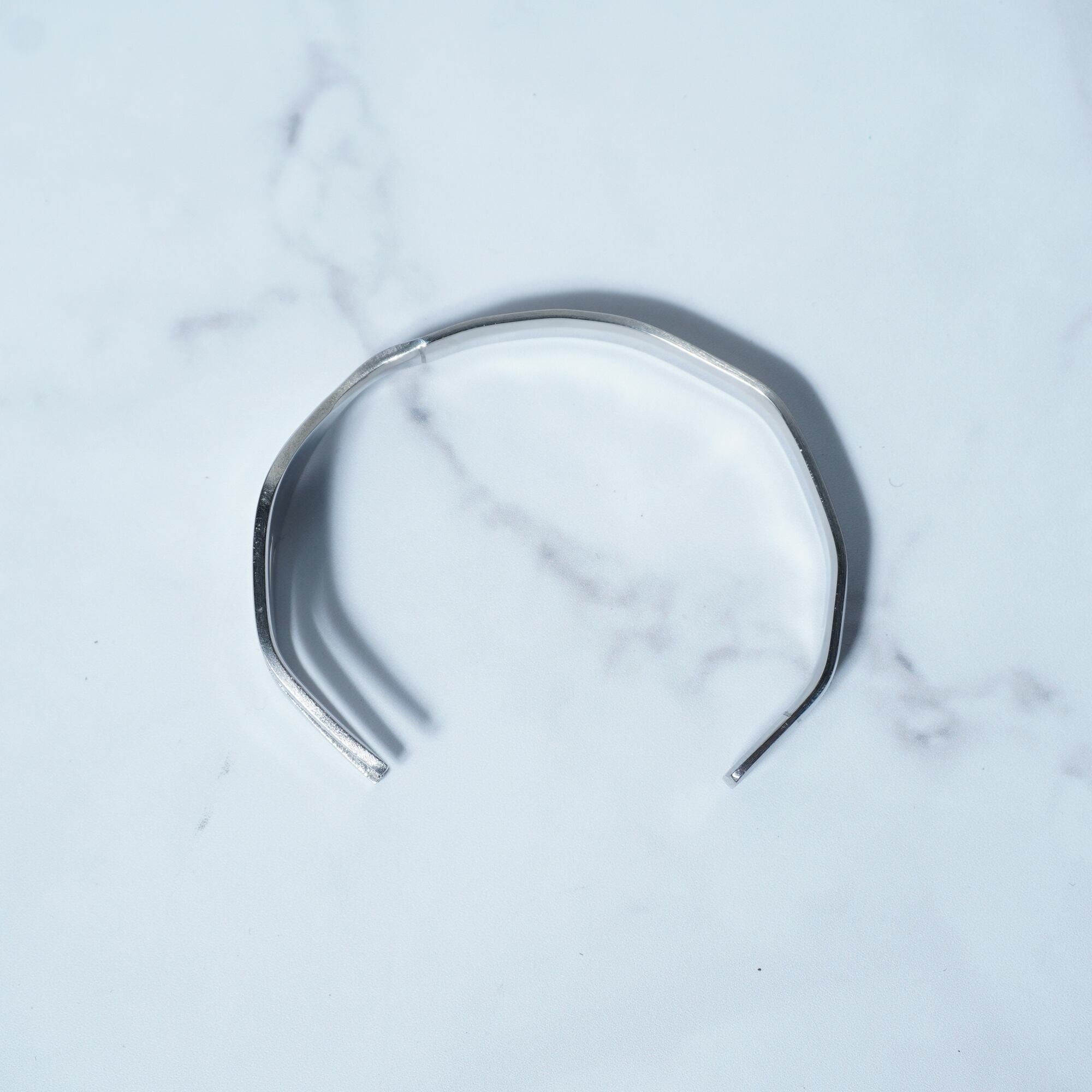 GIVENCHY】ジバンシー ”4Gロゴ” フォークバングル silver | ブランド