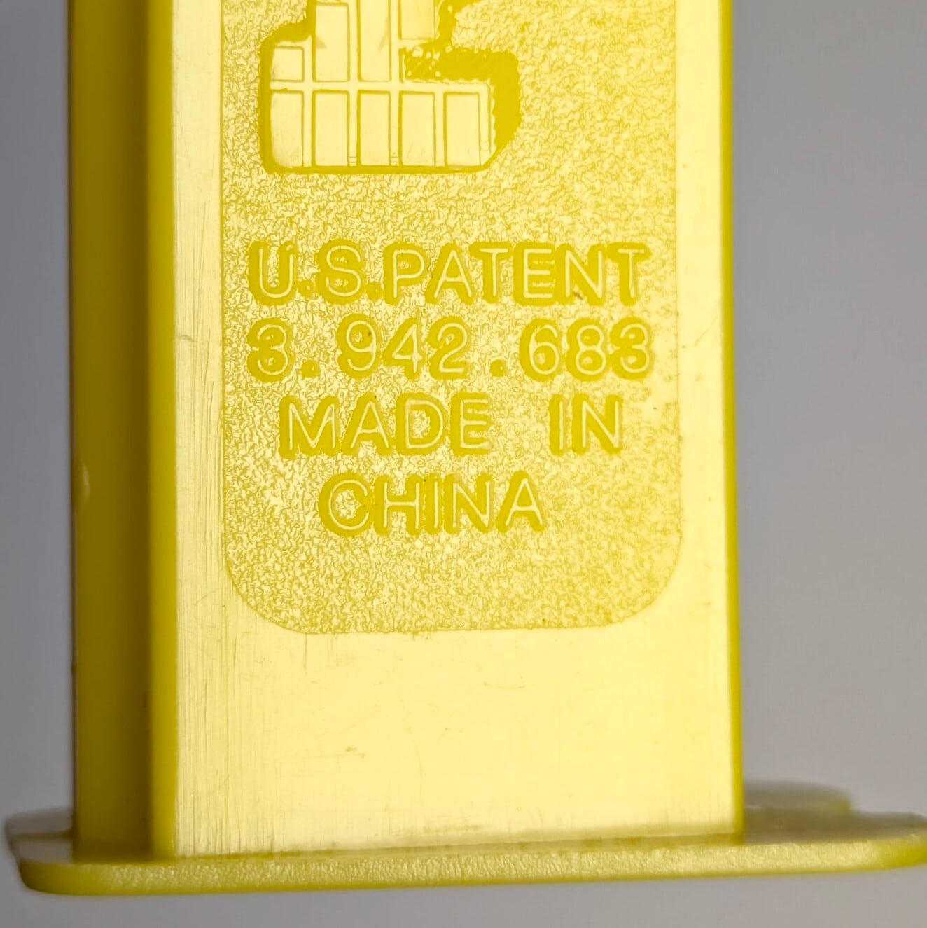 ☆ VINTAGE70' 80' ☆【 Looney Tunes ( ルーニー・テューンズ ) 】『 バッグス・バニー / ダブルダウン / 薄足 』PEZ / ペッツ CANDY&DISPENSER 〚アメリカン雑貨 アメトイ〛